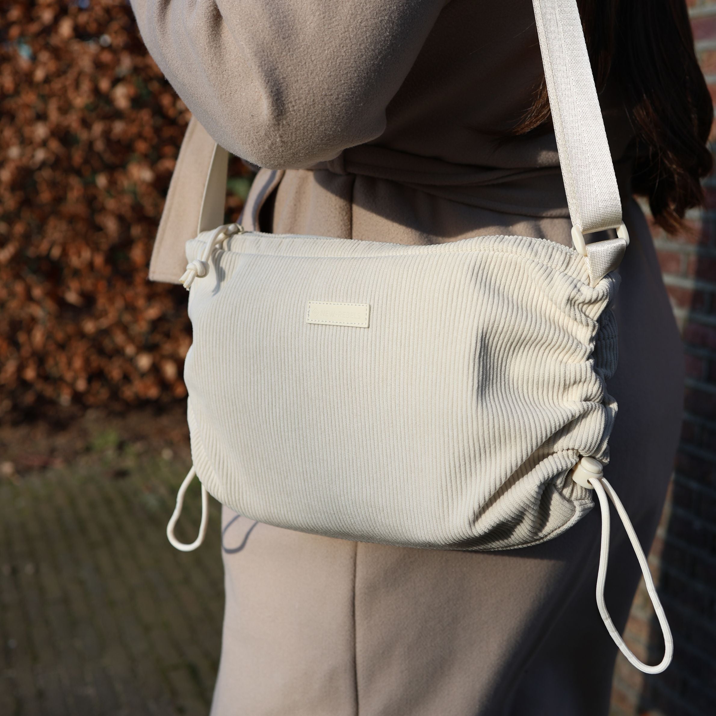 Ribbi - Umhängetasche 'Rose' Coffee Brown