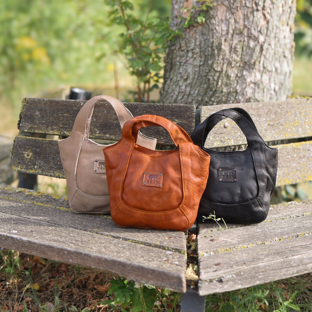 Kleine Hand-/Umhängetasche 'Carol' Cognac