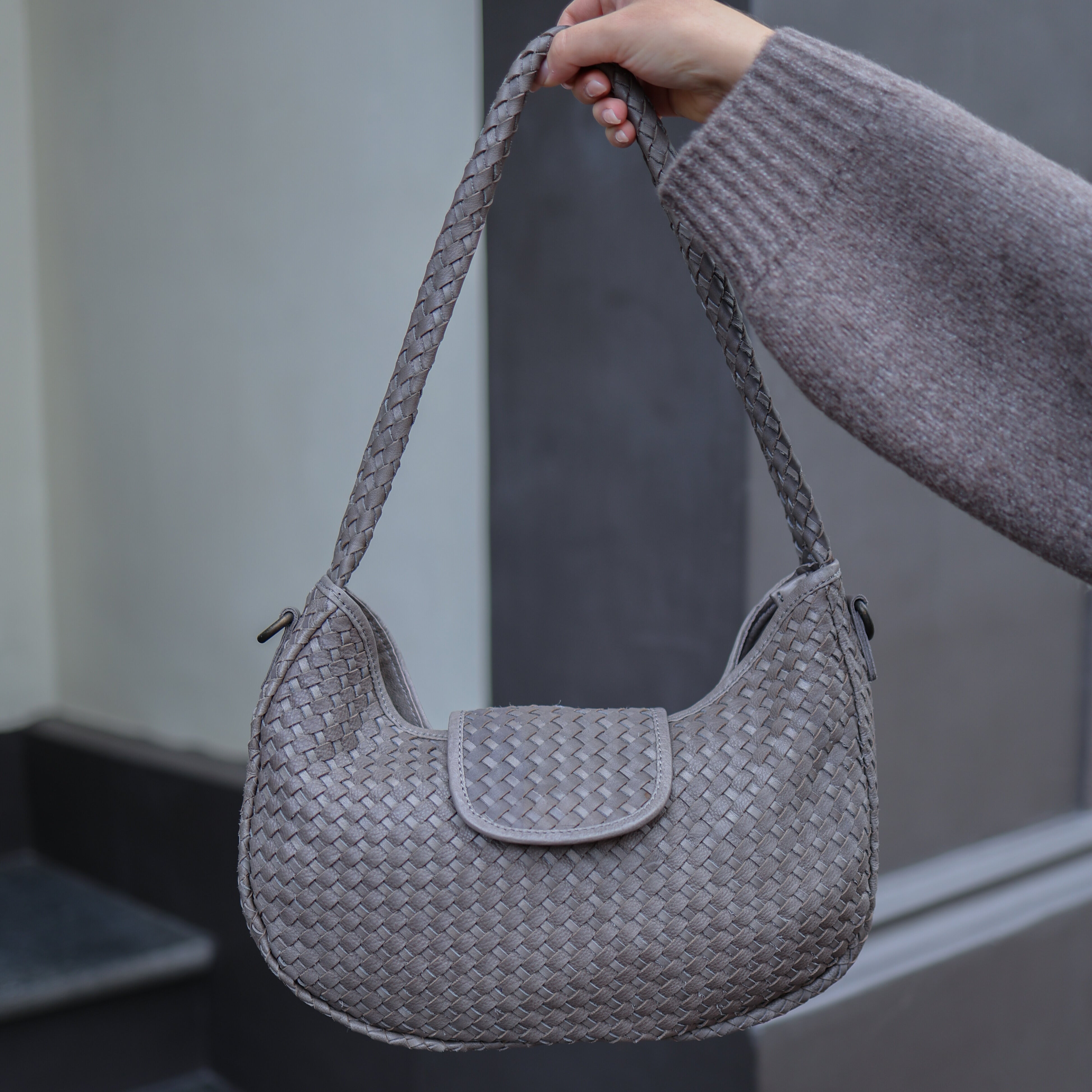 Geflochtene Beuteltasche 'Amelie' Grau