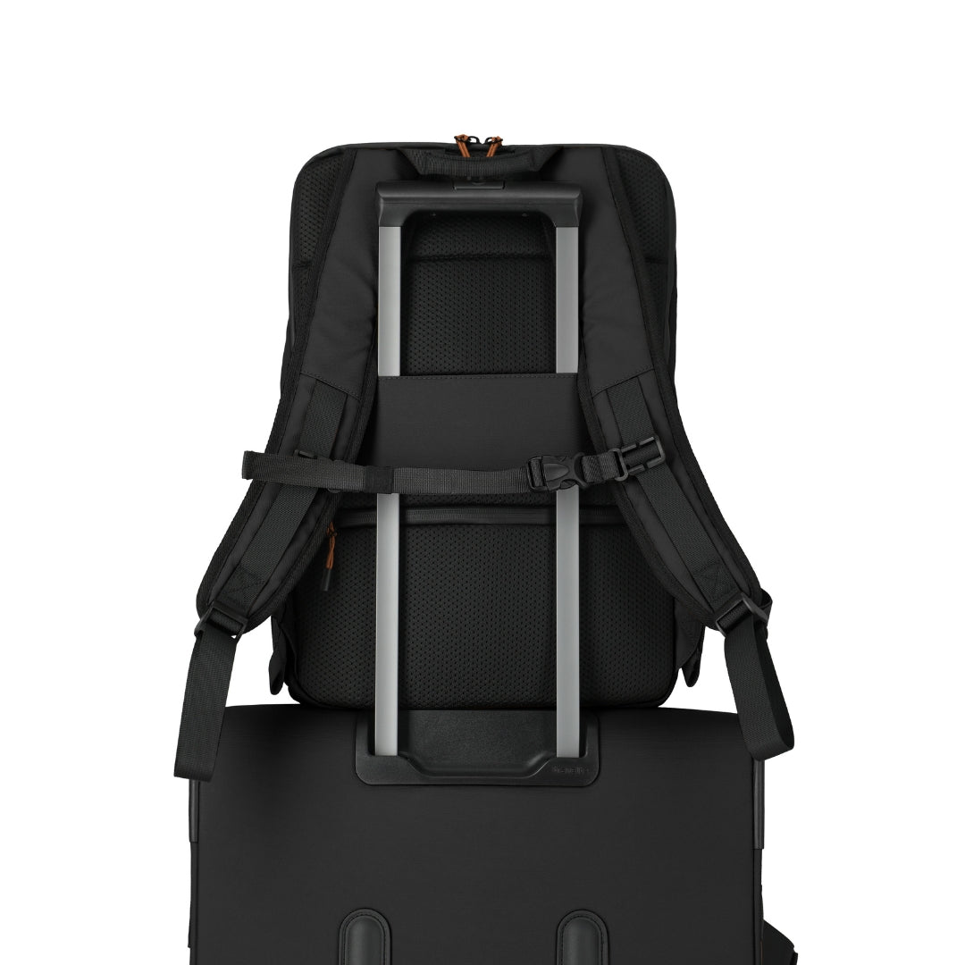 Briize – Wasserabweisender Laptop Rucksack M 15.6” black