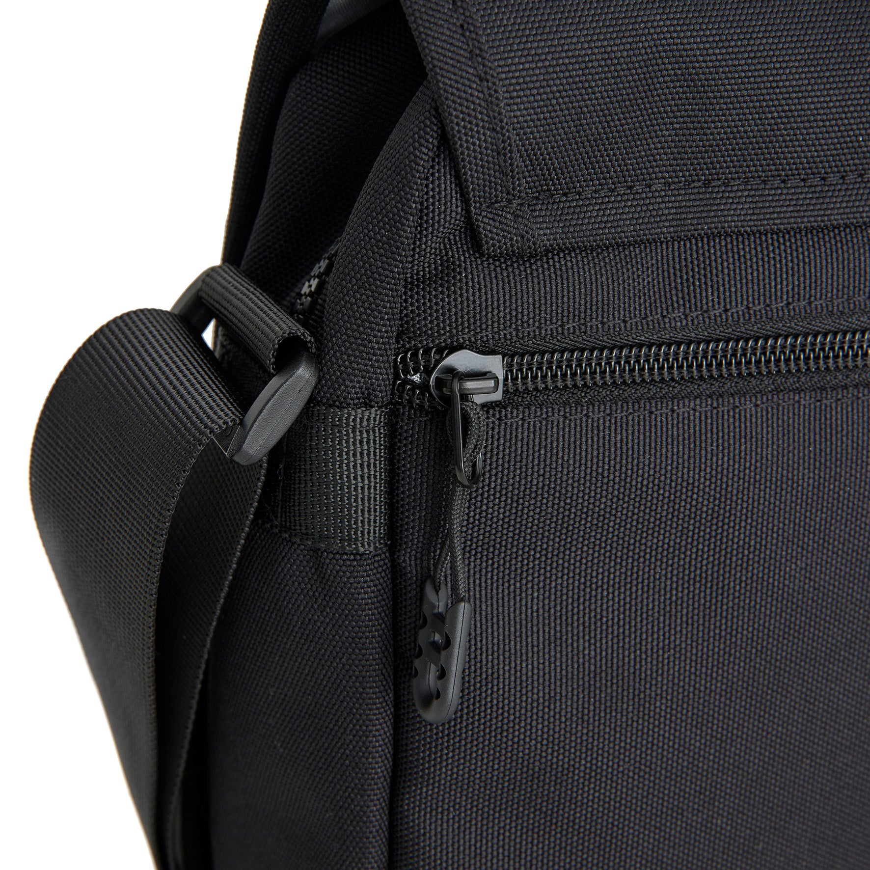 Valor Umhängetasche 'Cincinnati' Black