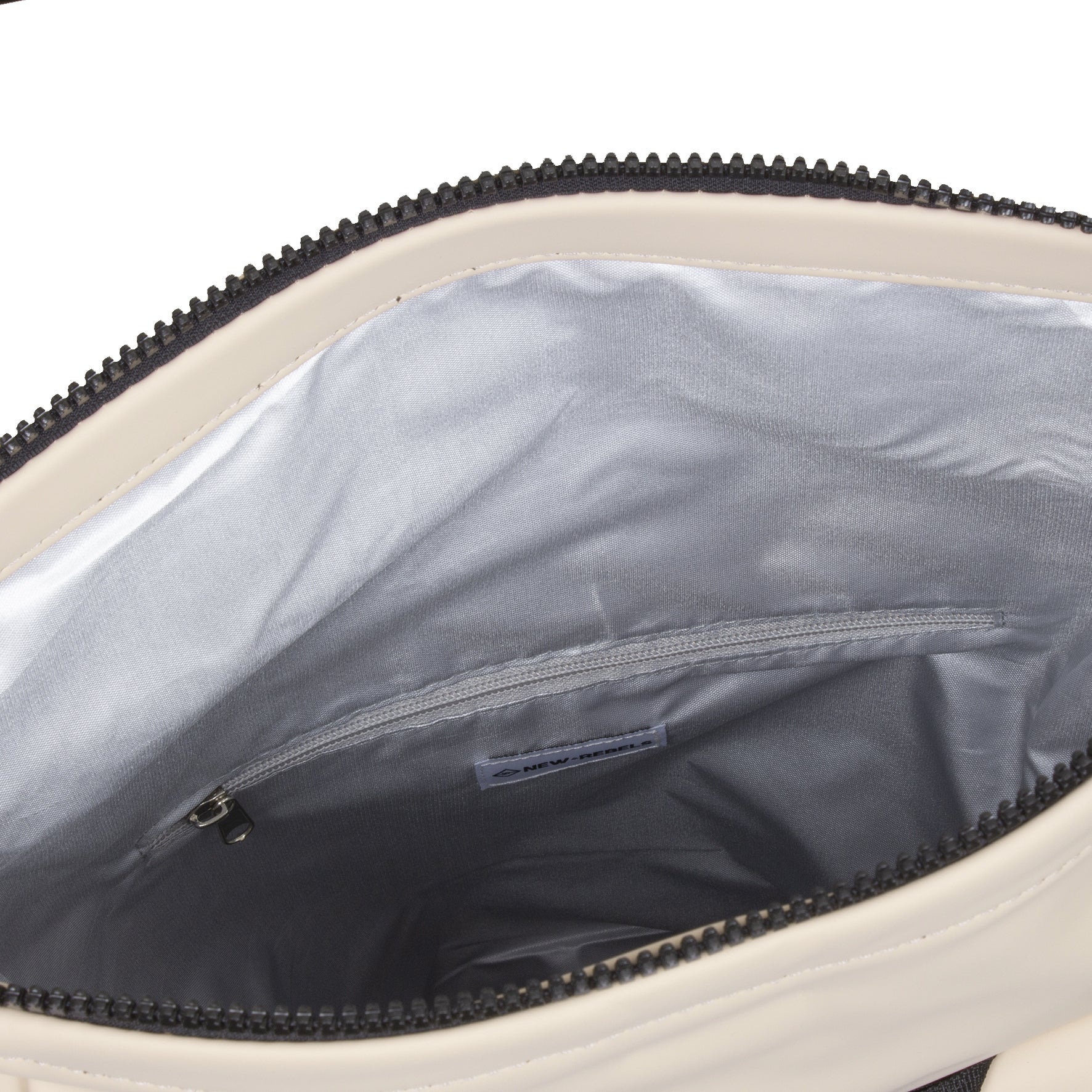 Mart - Wasserabweisender Rolltop Rucksack 'New York' 21L Hellbeige