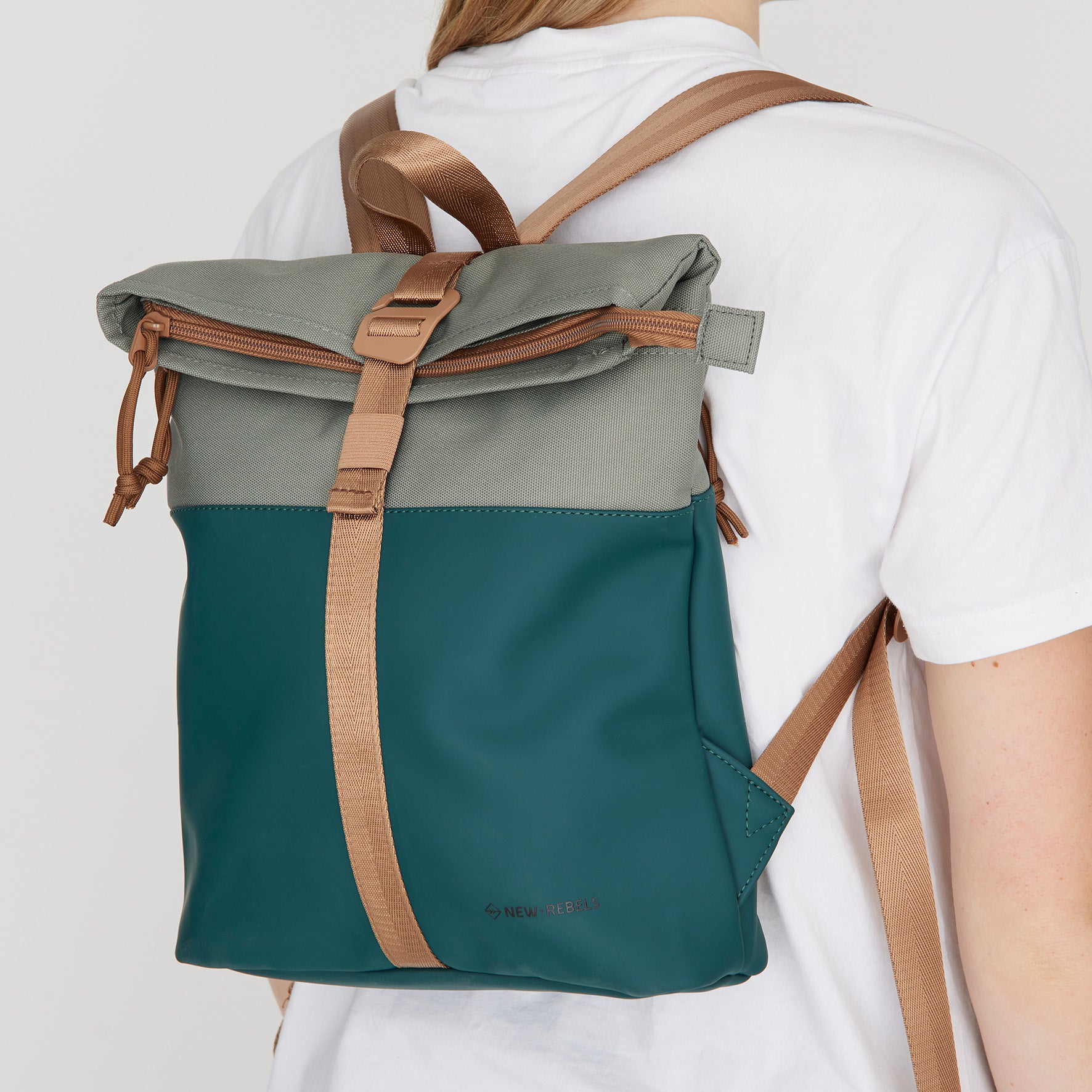 Wasserabweisender Rucksack 'Mart' mini 7L Ferron Petrol