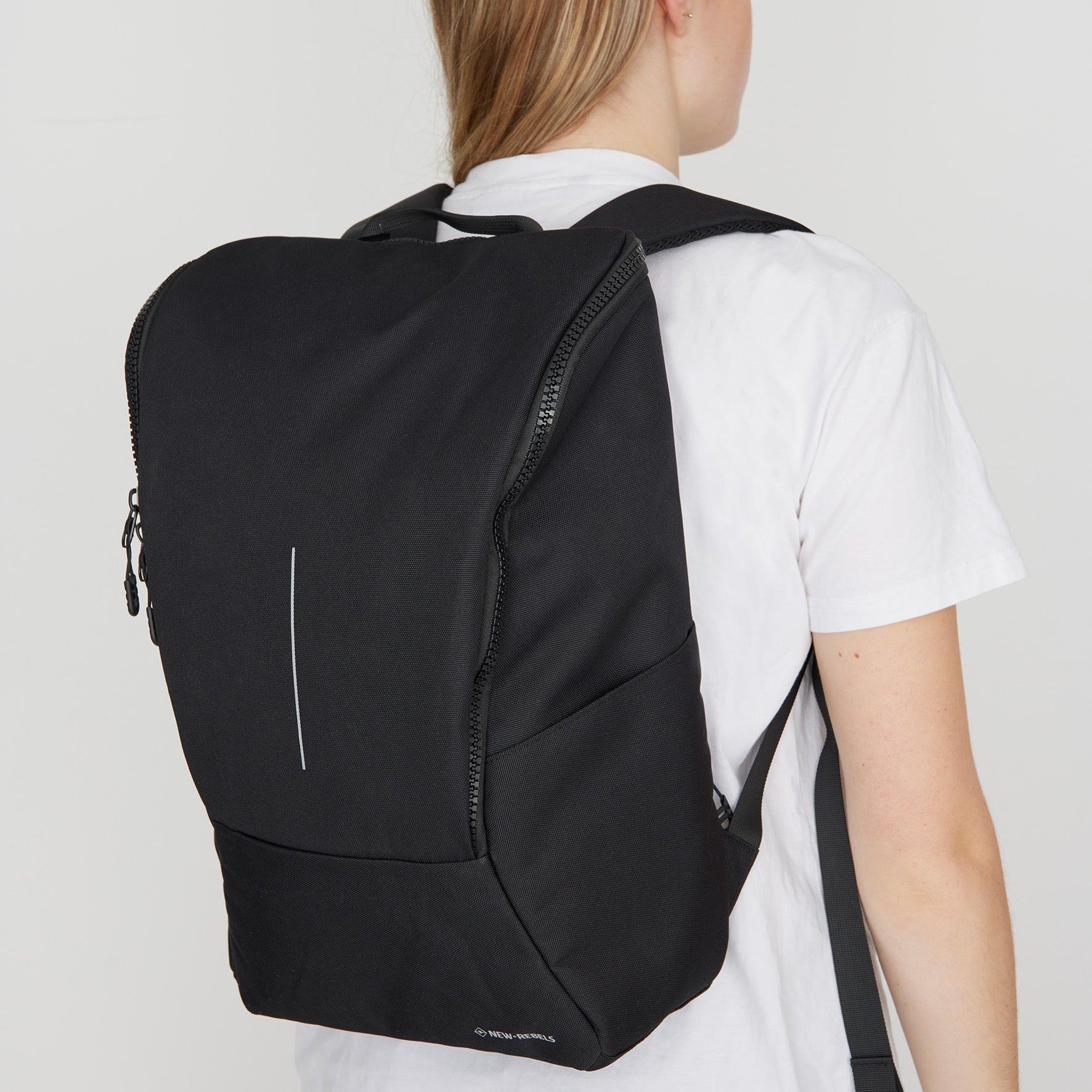 Valor Rucksack 'Westerly' 21L Black