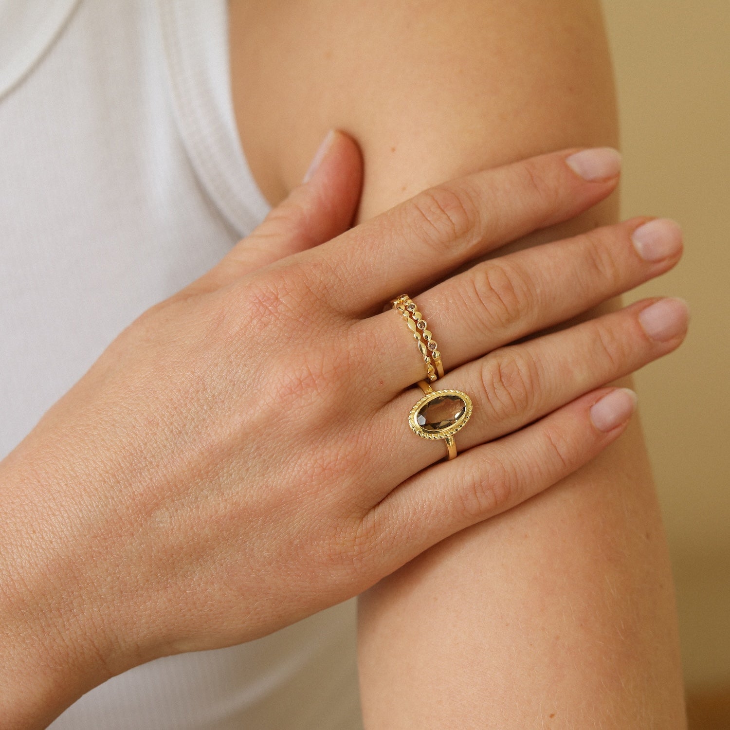 Luna Light brown ring