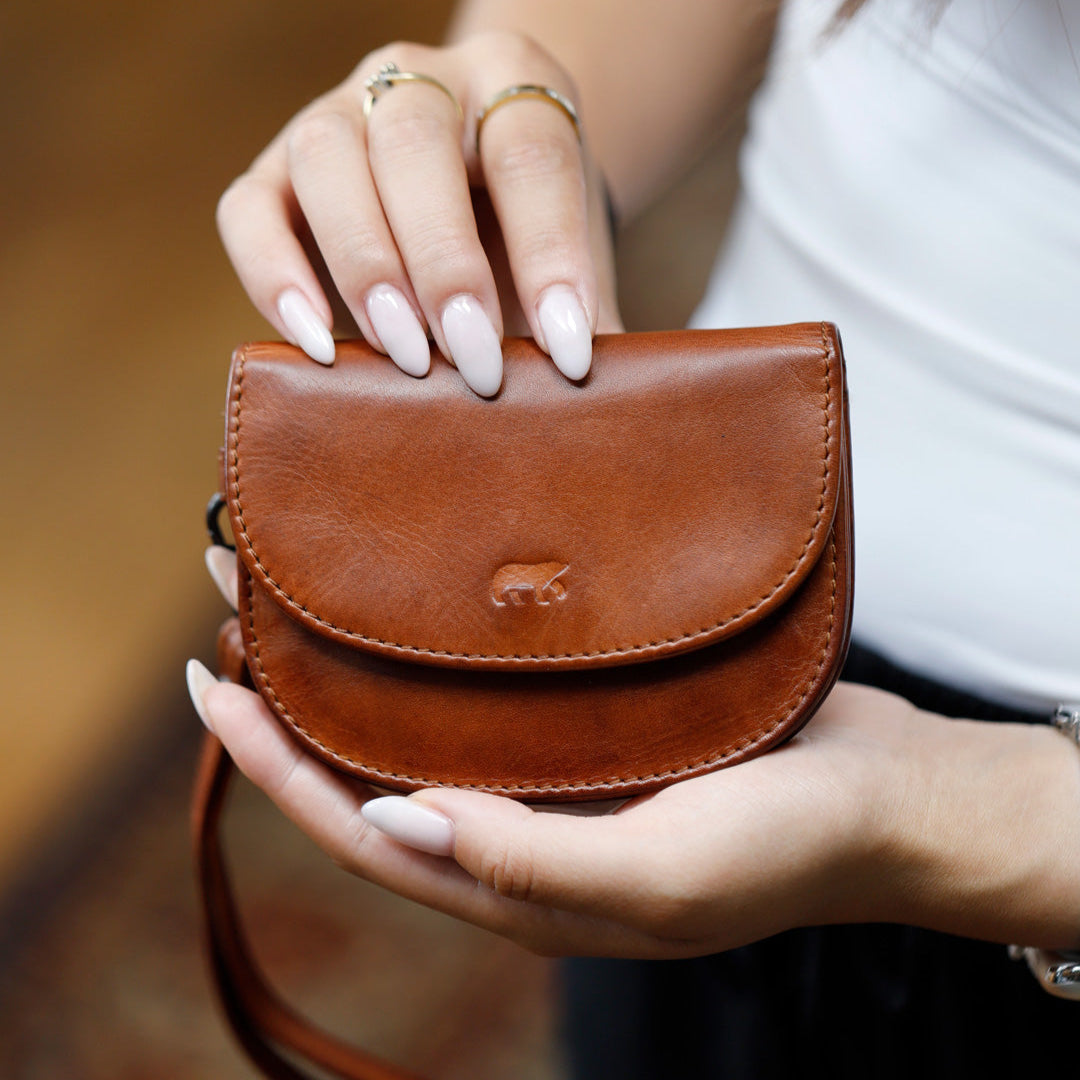 Geldbörse mit Handschlaufe 'Eva' Cognac