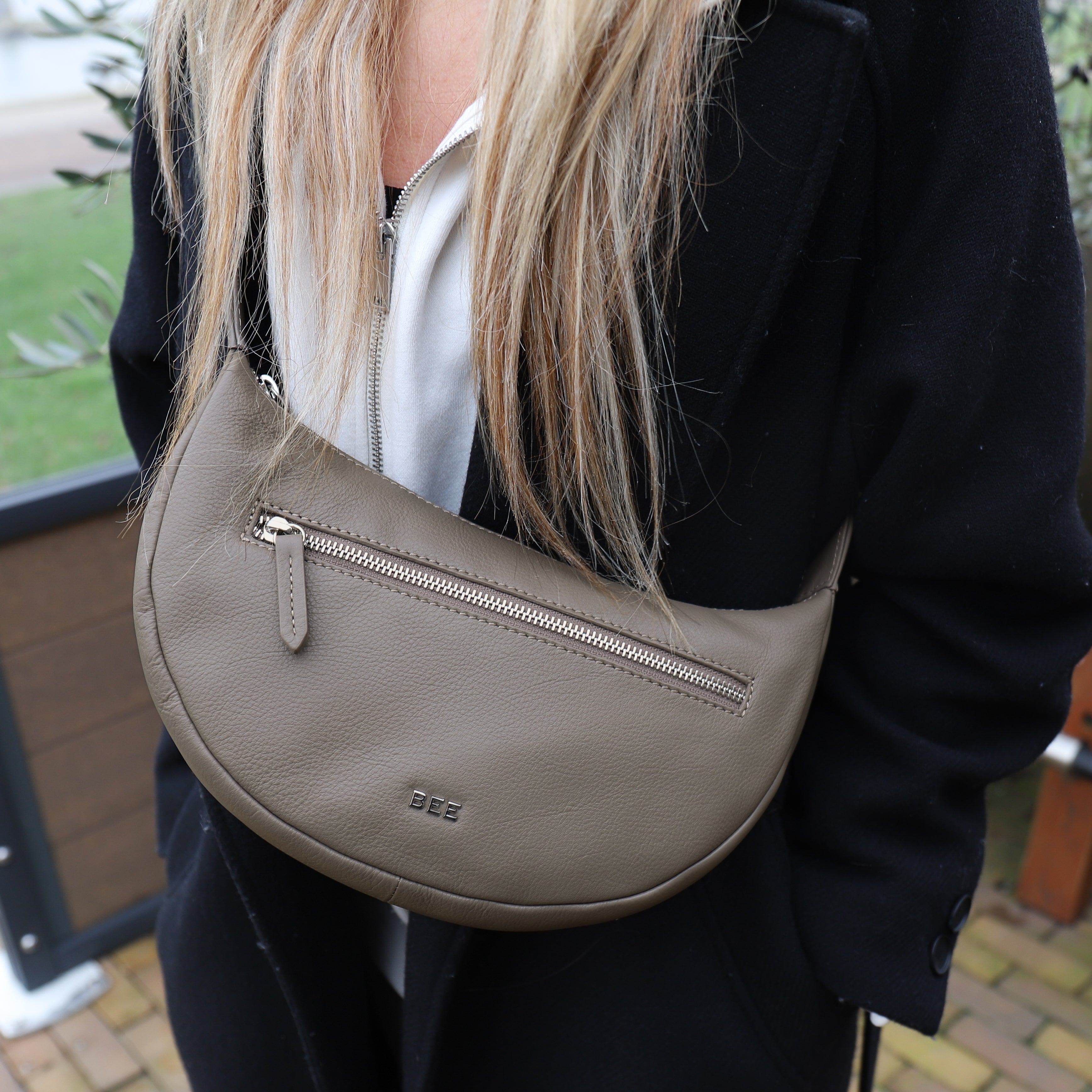 Crossbody Tasche 'Izzy' Silver Mink