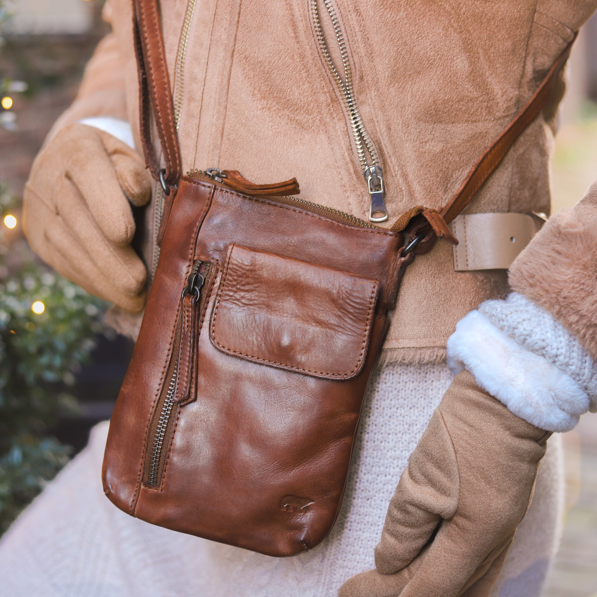 Umhängetasche 'Senna' cognac - CL 42240