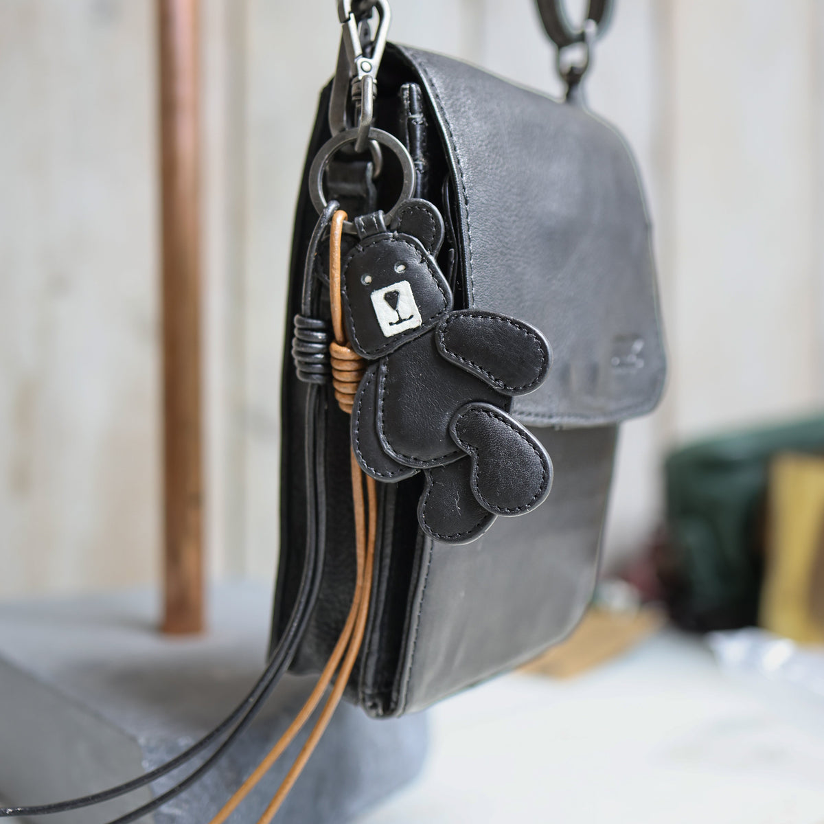 Taschenanhänger/Schlüsselanhänger 'Bärchen' schwarz