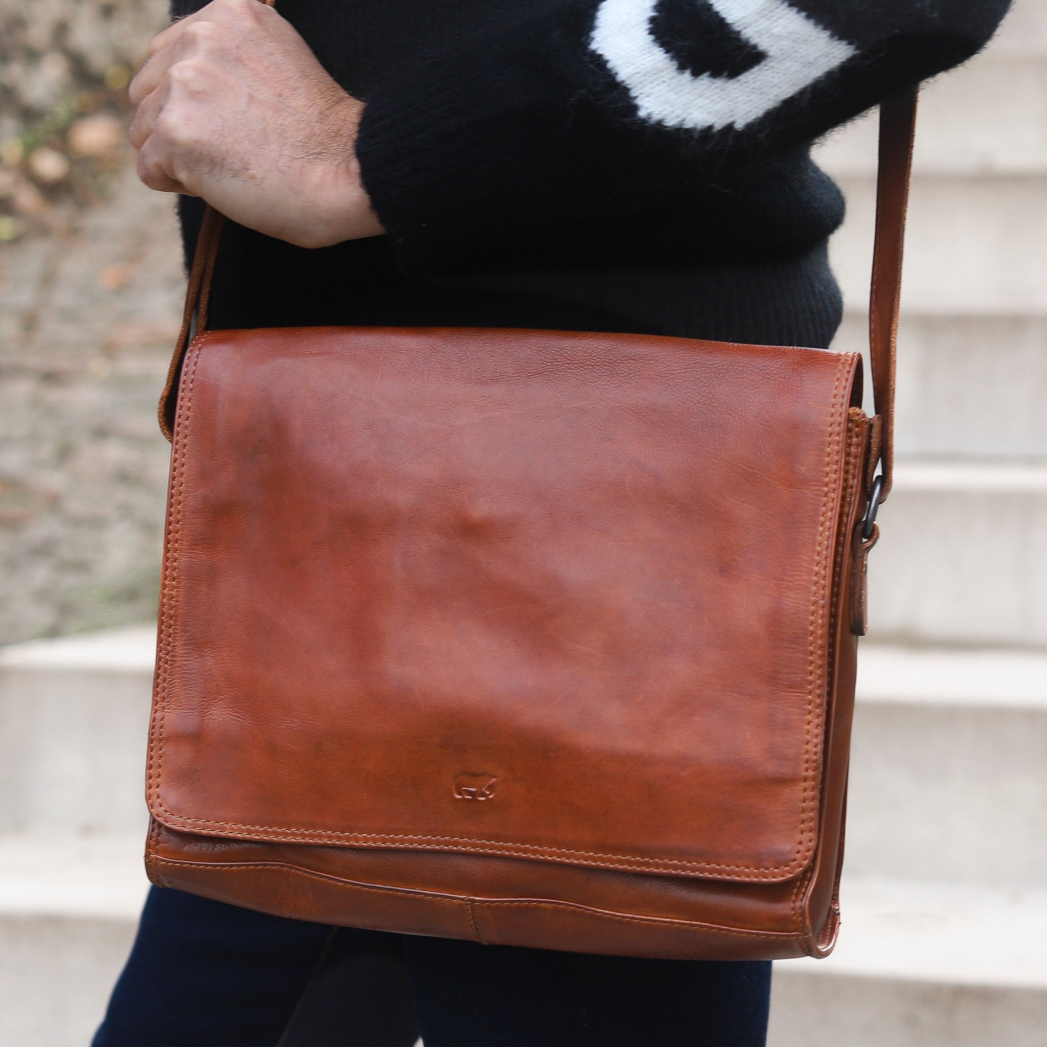 Umhängetasche 'Hanna' cognac - CL 40027