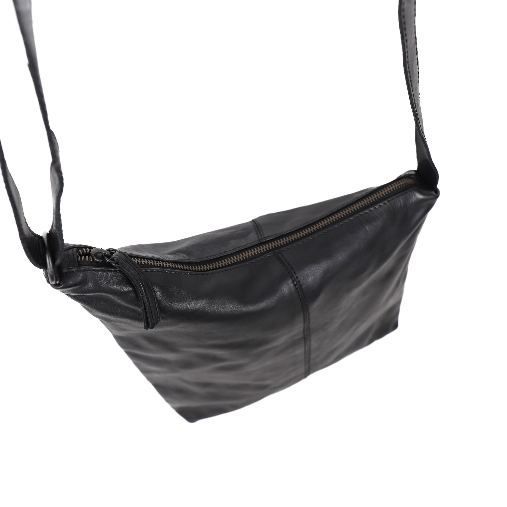 Asymmetrische Beuteltasche 'Jeanine' Schwarz