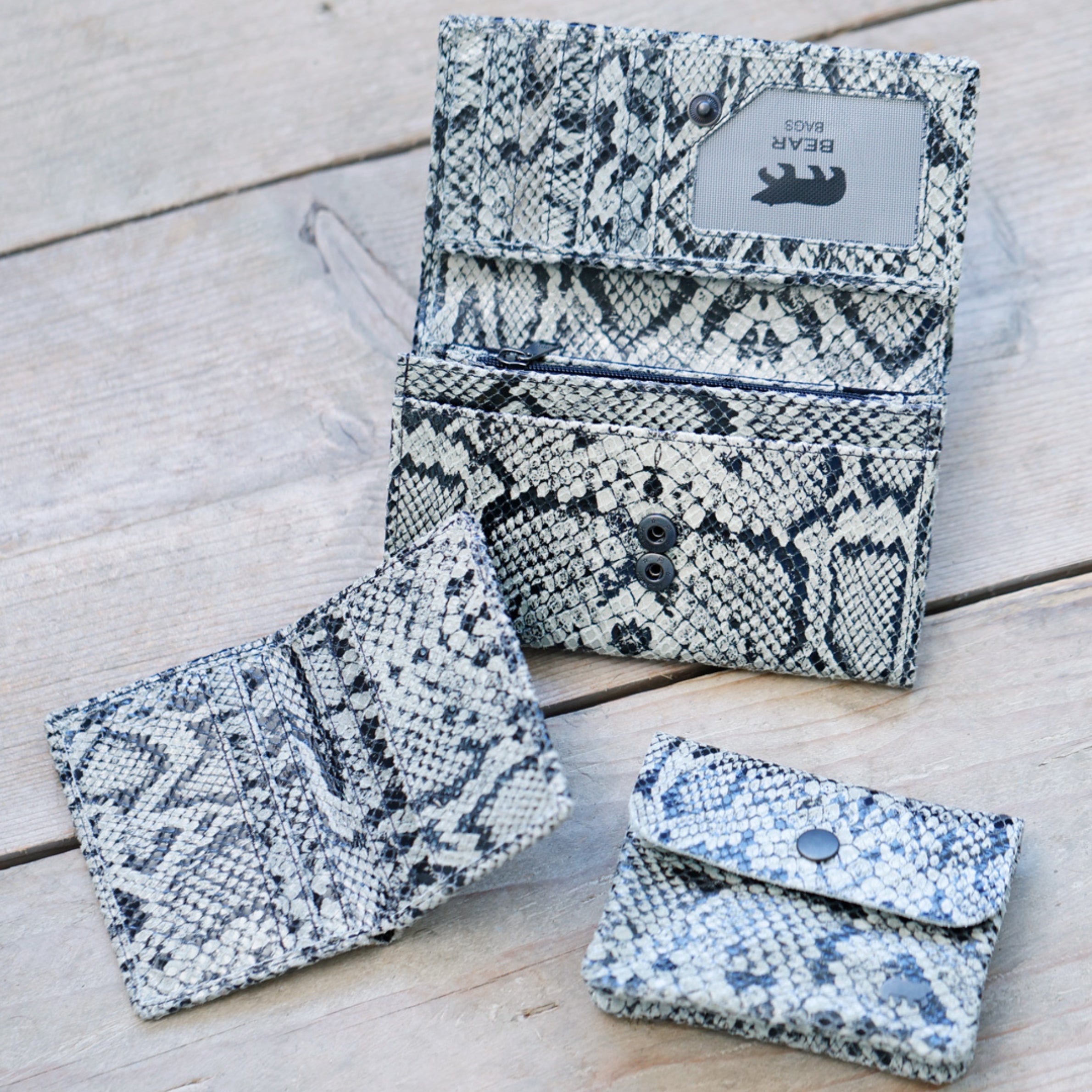 Kartenhalter mit Geldscheinfach 'Cas' Snake Grey
