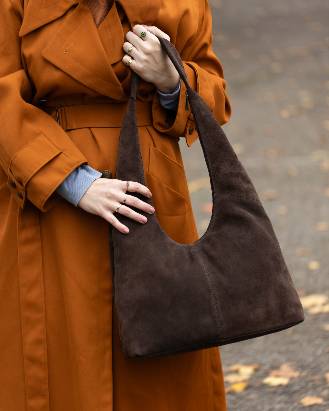 Velours Beuteltasche 'Pauline' Cognac