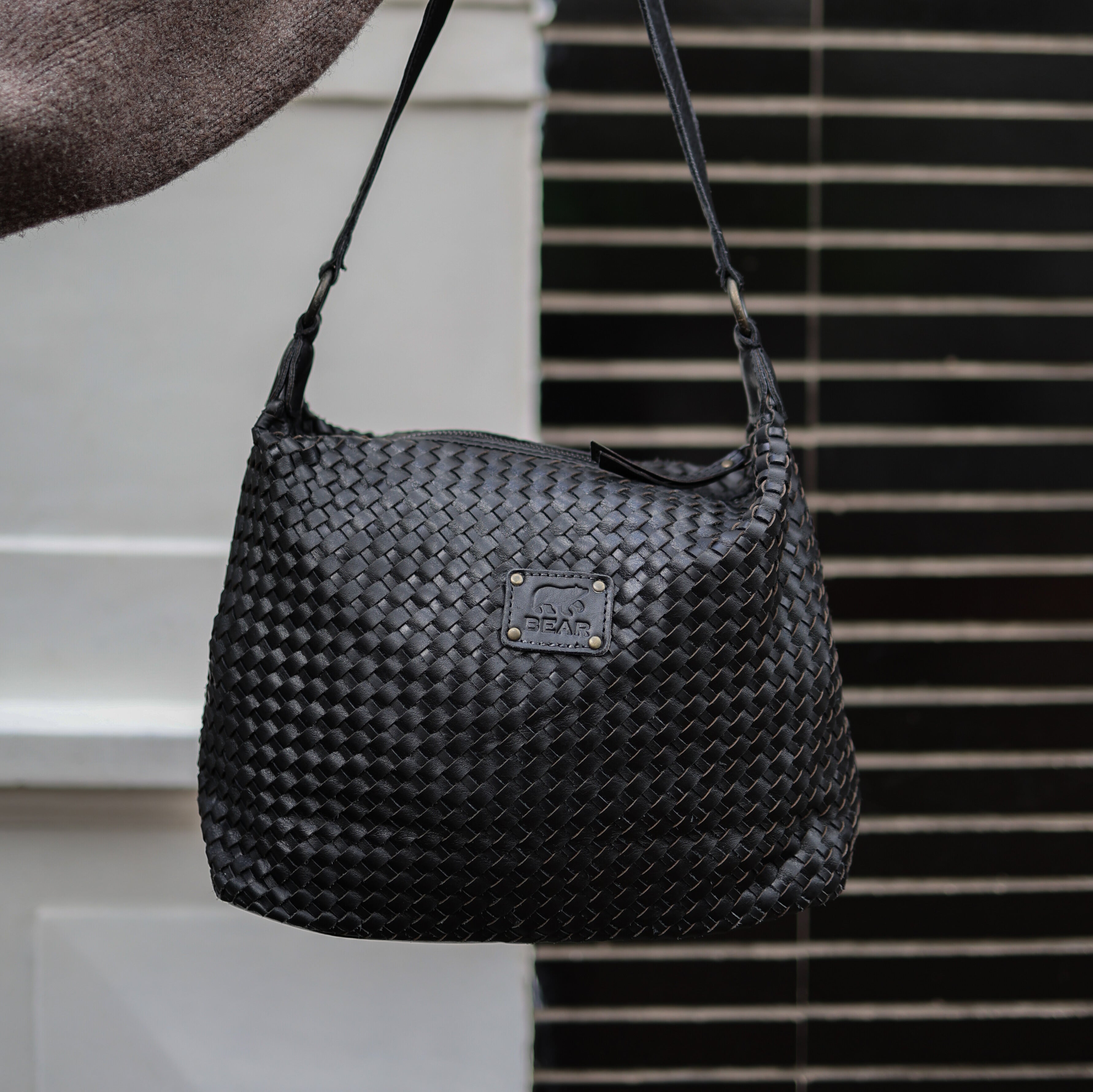 Geflochtene Beuteltasche 'Marlène' Schwarz