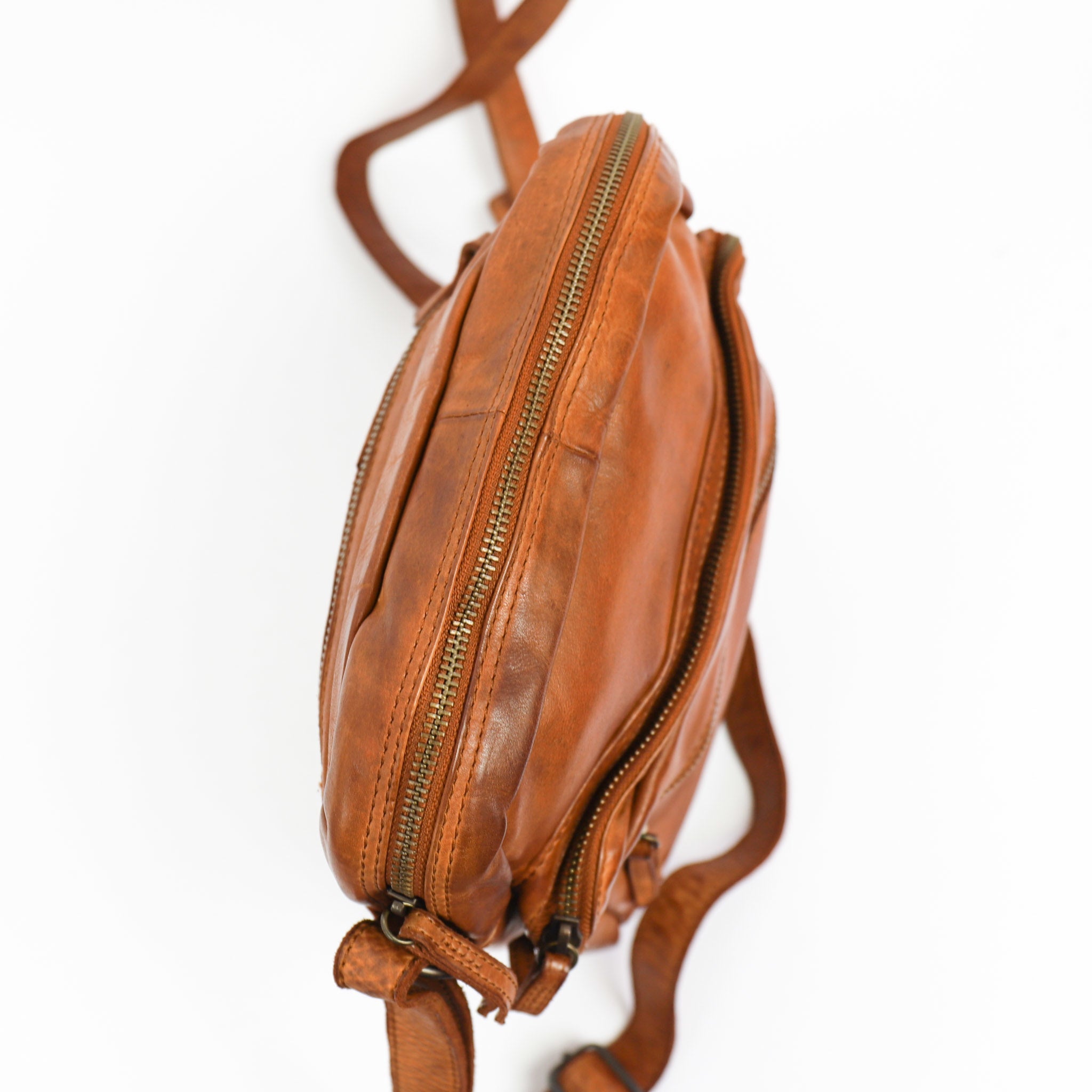 Umhängetasche 'Edwin' - CL 36641 cognac