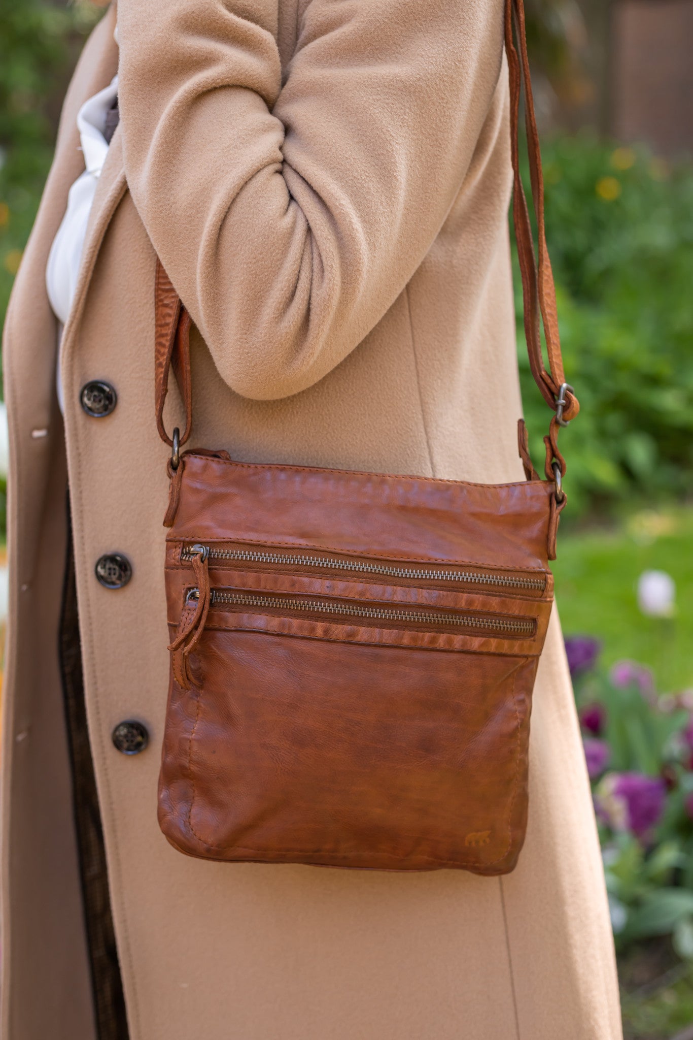 Umhängetasche 'Luna' cognac - CL 40524