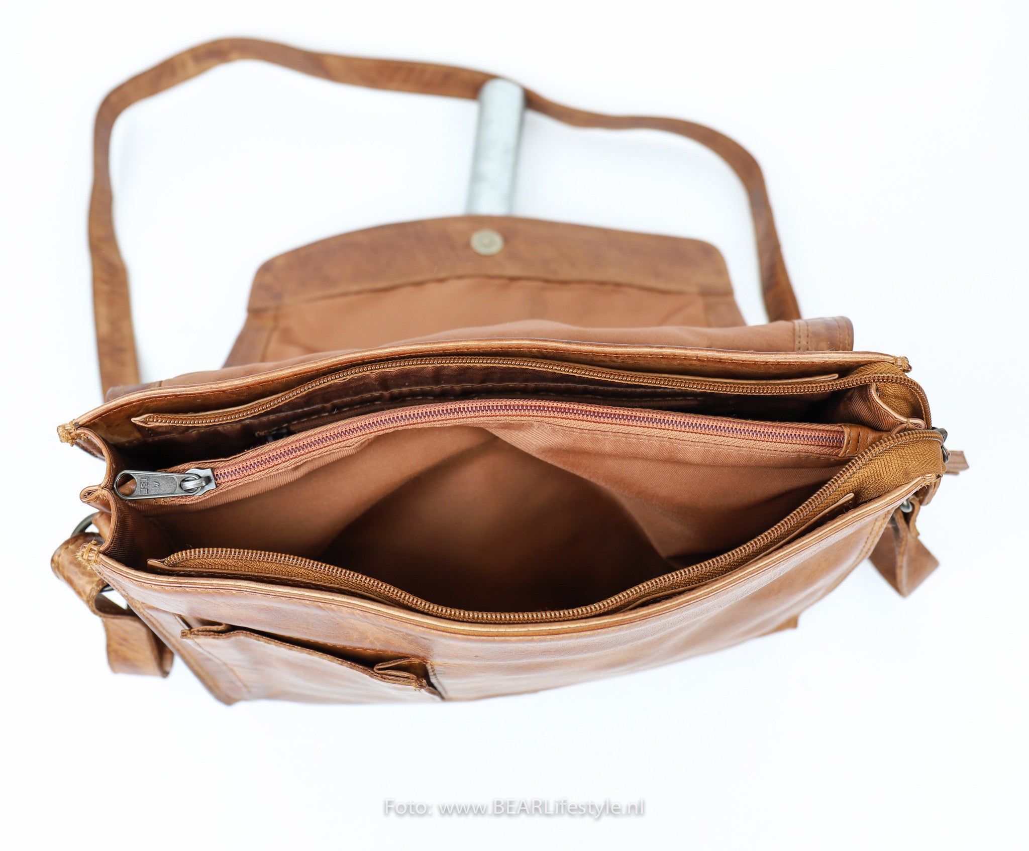 Umhängetasche 'Hanna' cognac - CL 40027