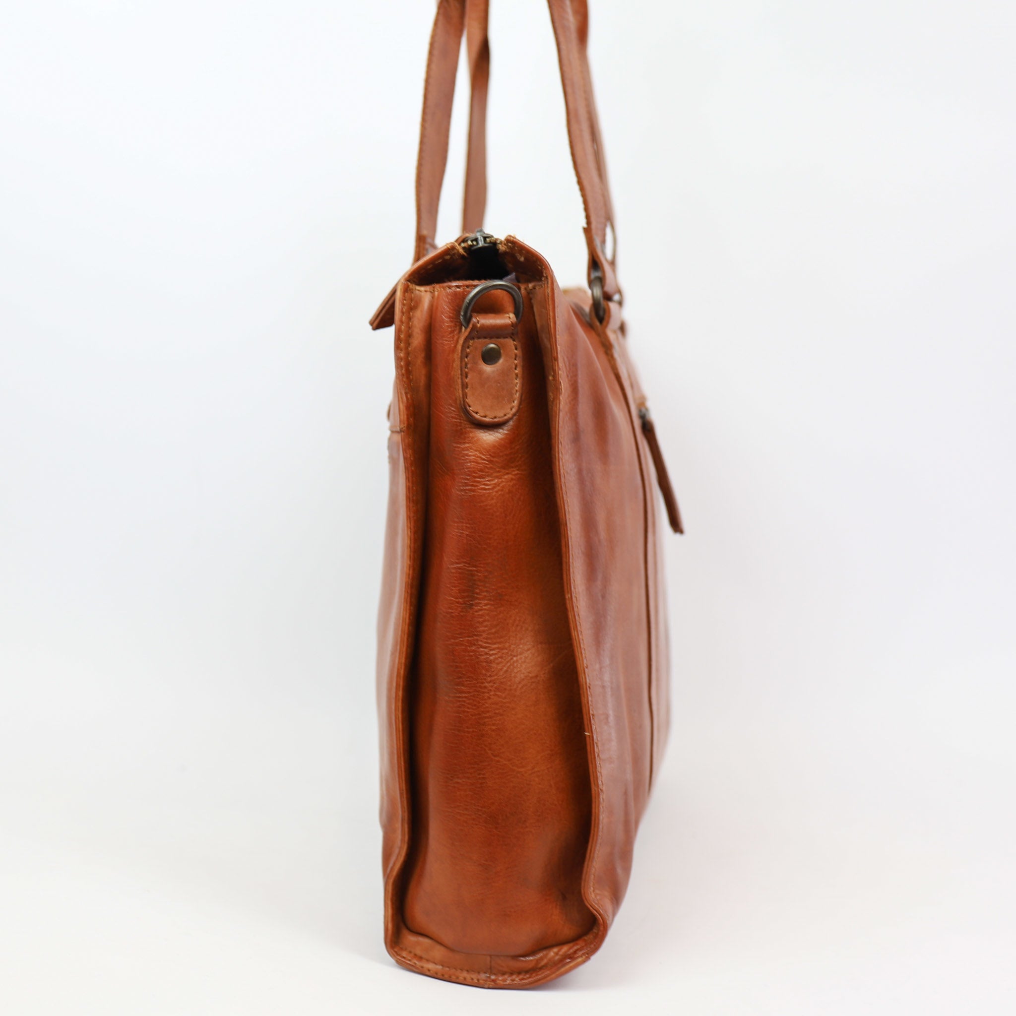 Hand-/Umhängetasche 'Mea' cognac - CL 35221