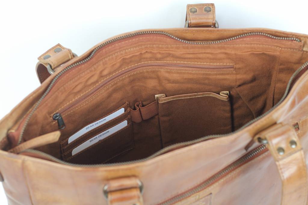 Hand-/Umhängetasche 'Mea' cognac - CL 35221