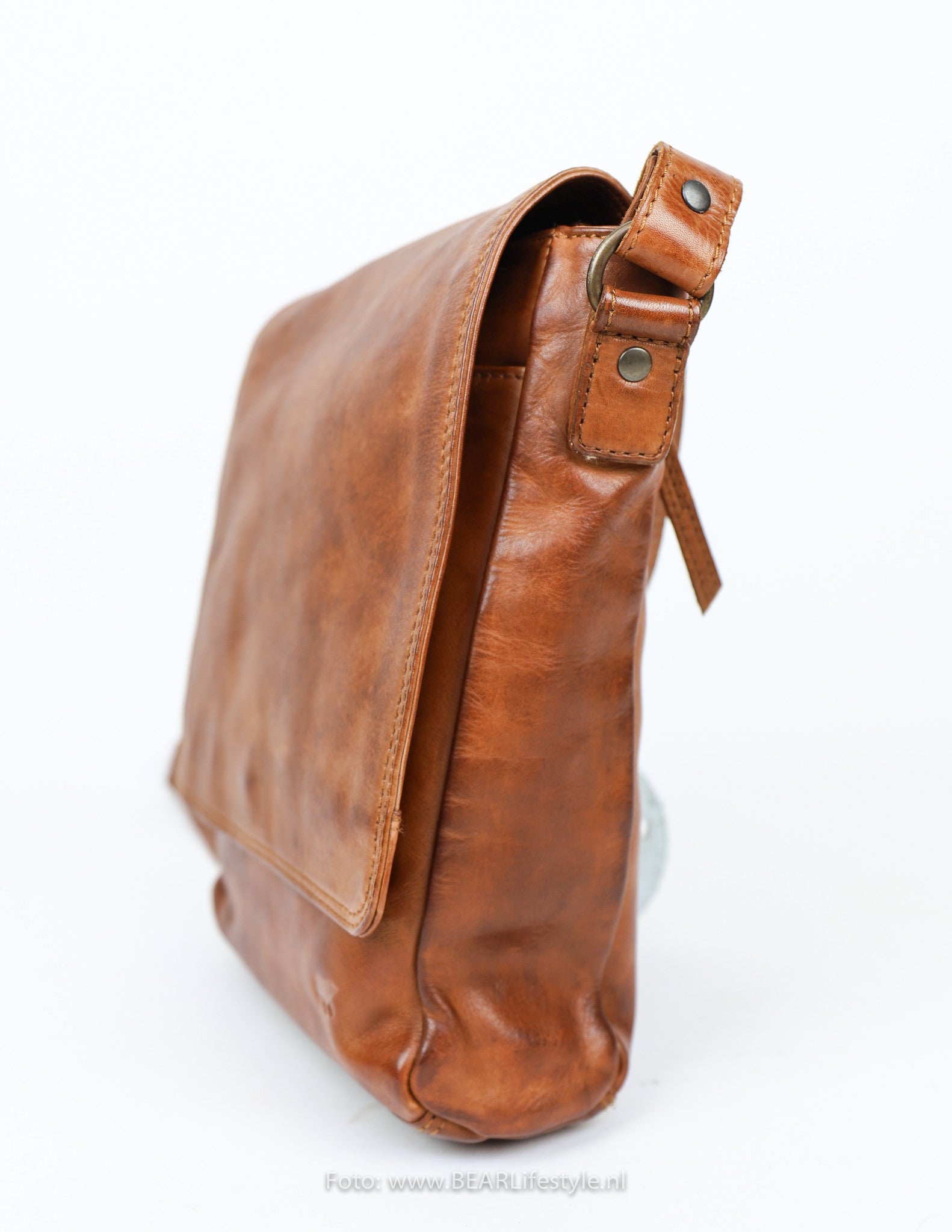 Umhängetasche 'Dirk' Cognac - CL 40025