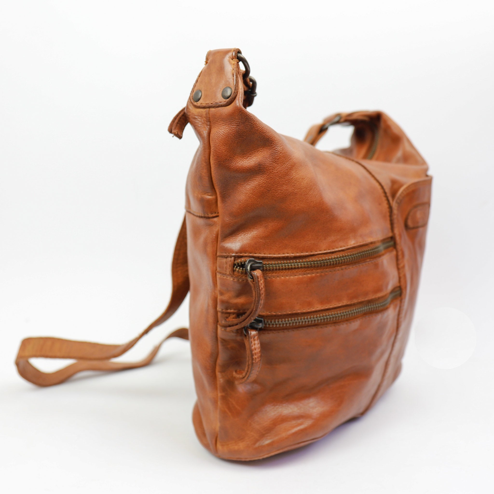 Umhängetasche 'Frieda' cognac - CL 40498