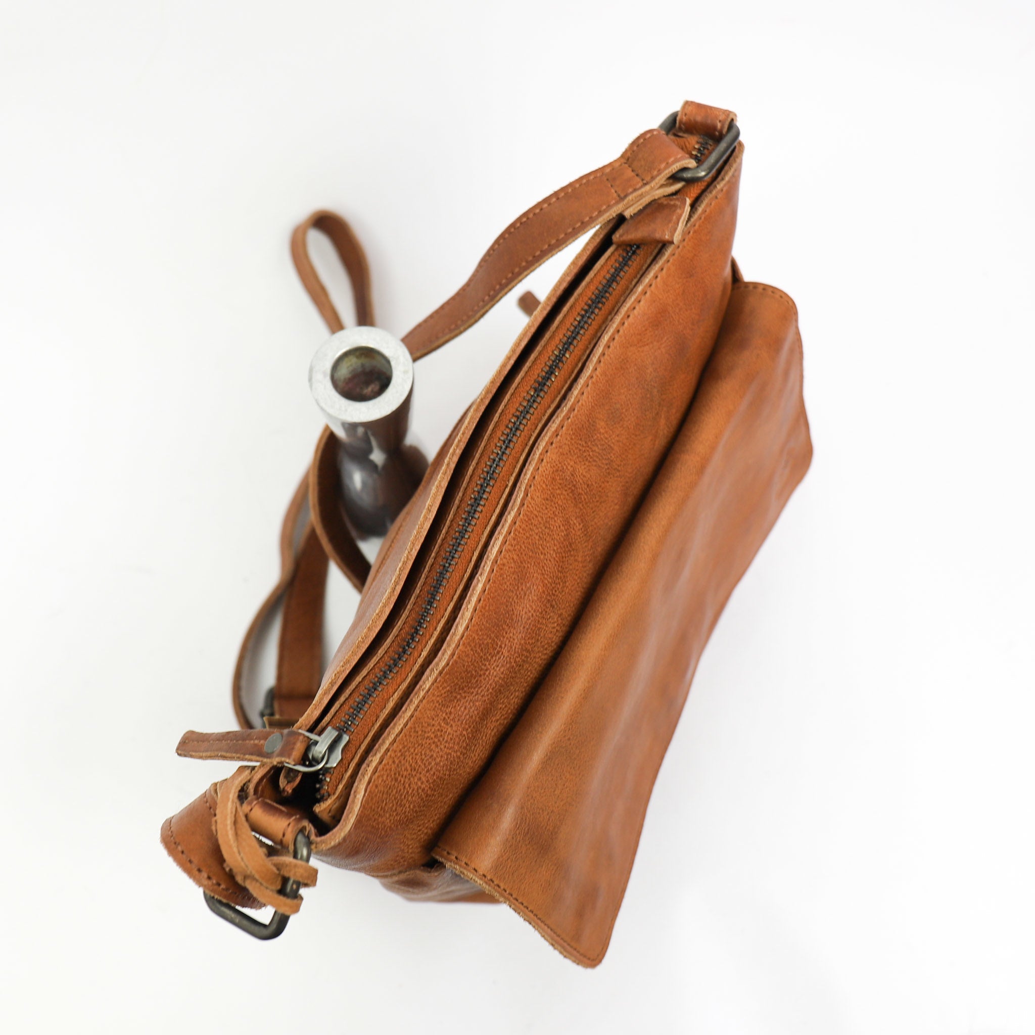 Umhängetasche 'Rai' Cognac - CP 6007