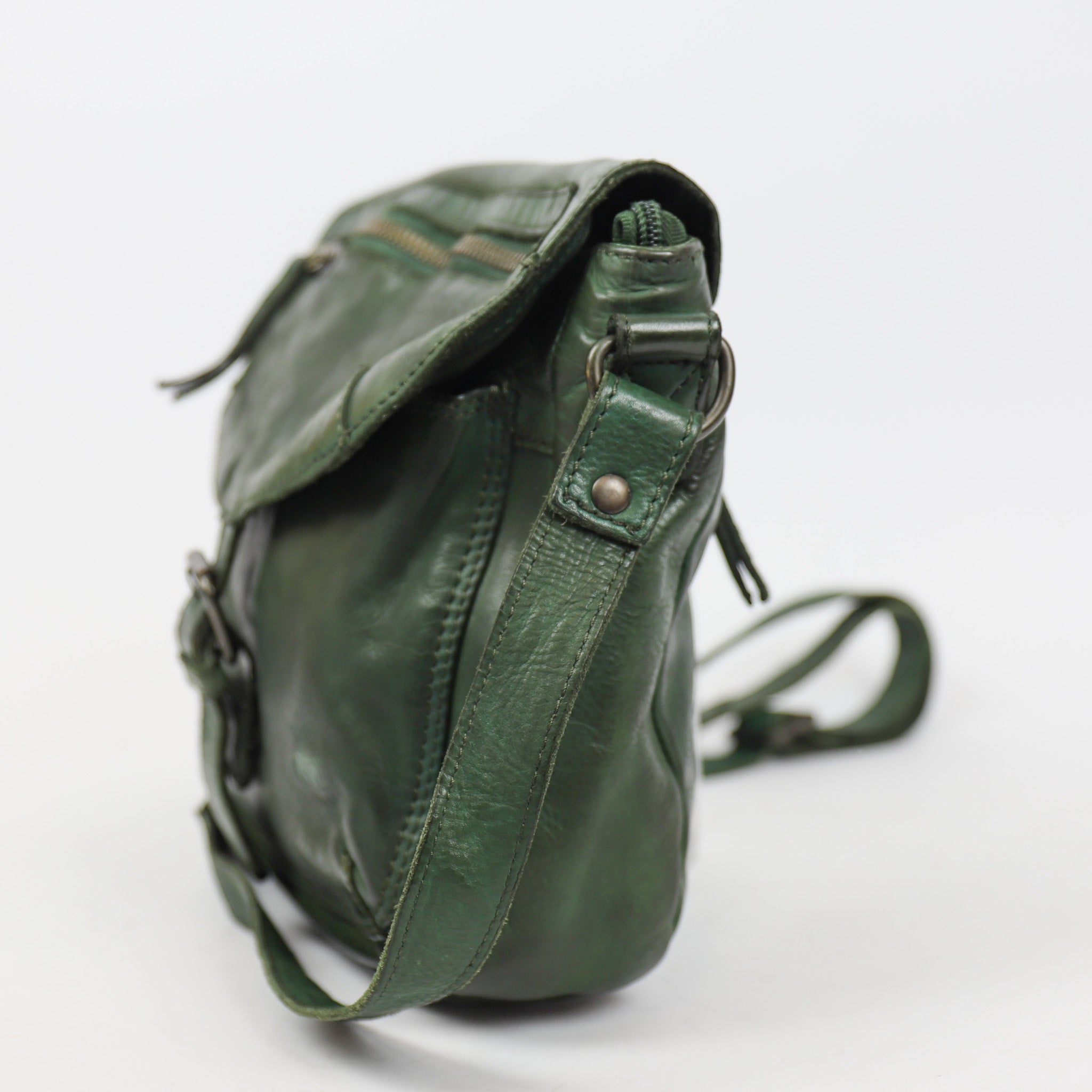 Umhängetasche 'Mattea' grün - CL 32609