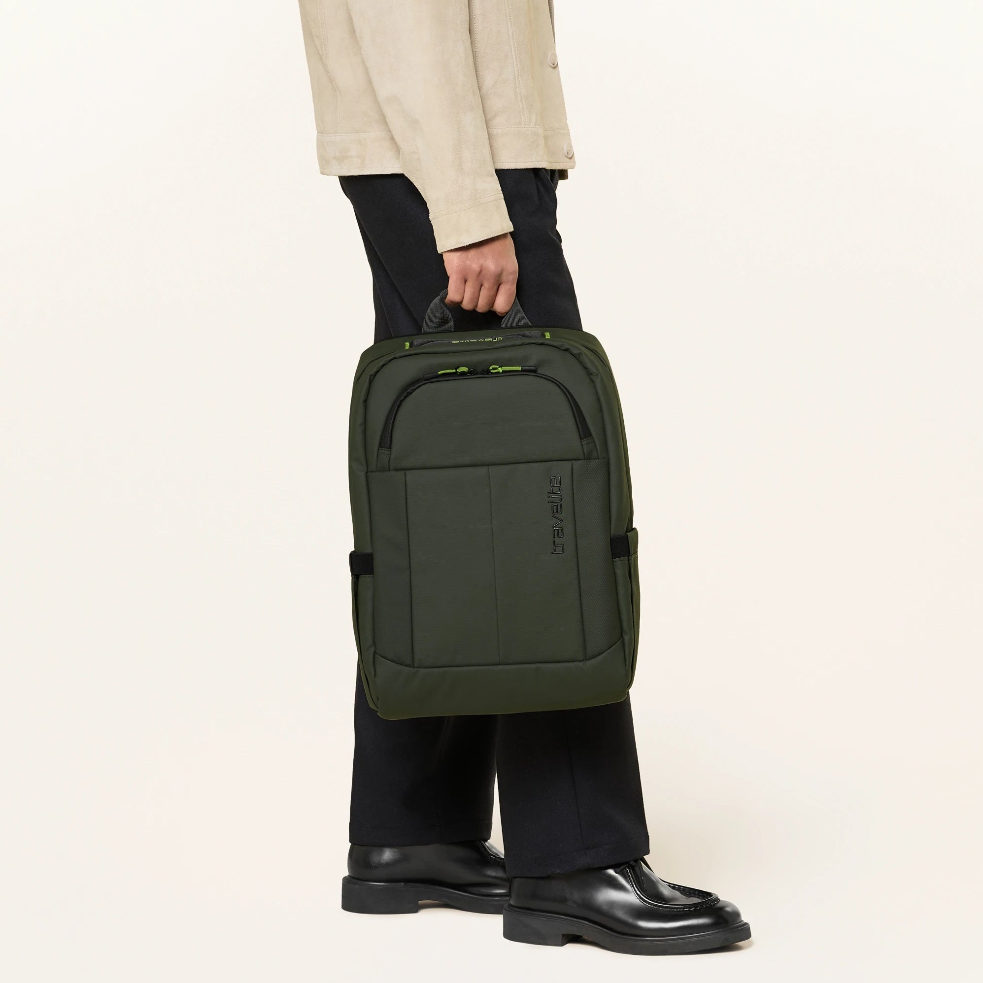 Briize – Wasserabweisender Laptop Rucksack M 15.6” khaki