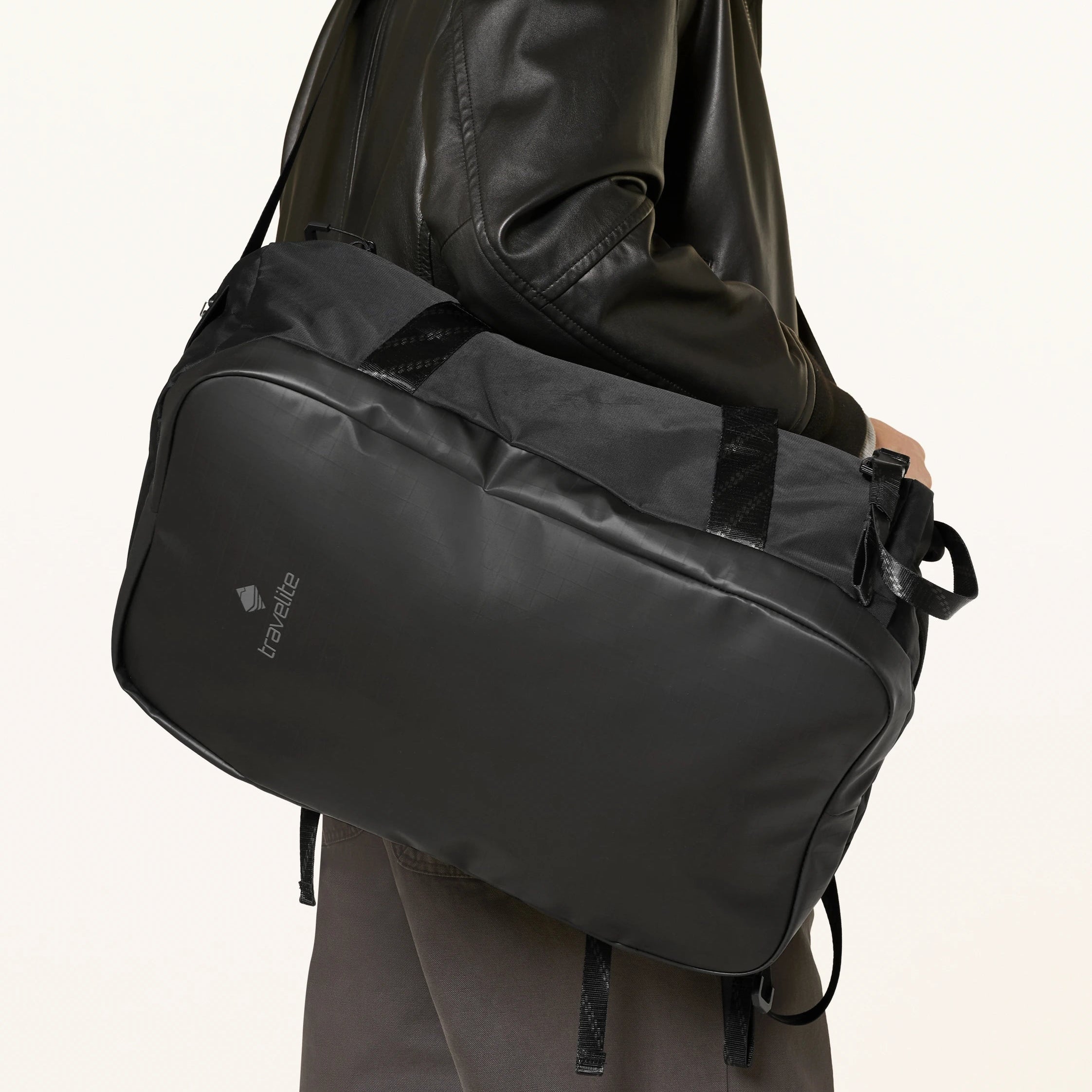 Venture Line - Duffle Bag M black