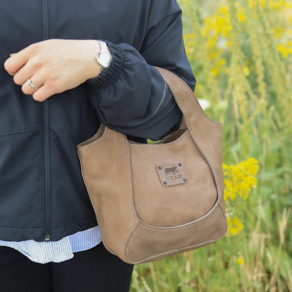 Kleine Hand-/Umhängetasche 'Carol' Taupe