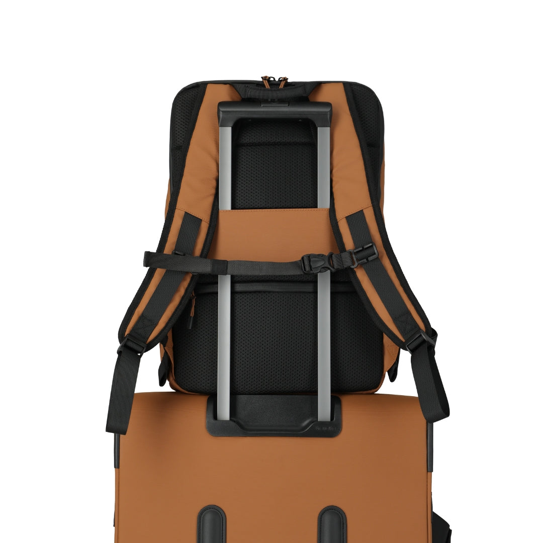 Briize - Wasserabweisender Laptop Rucksack M 15.6" curry