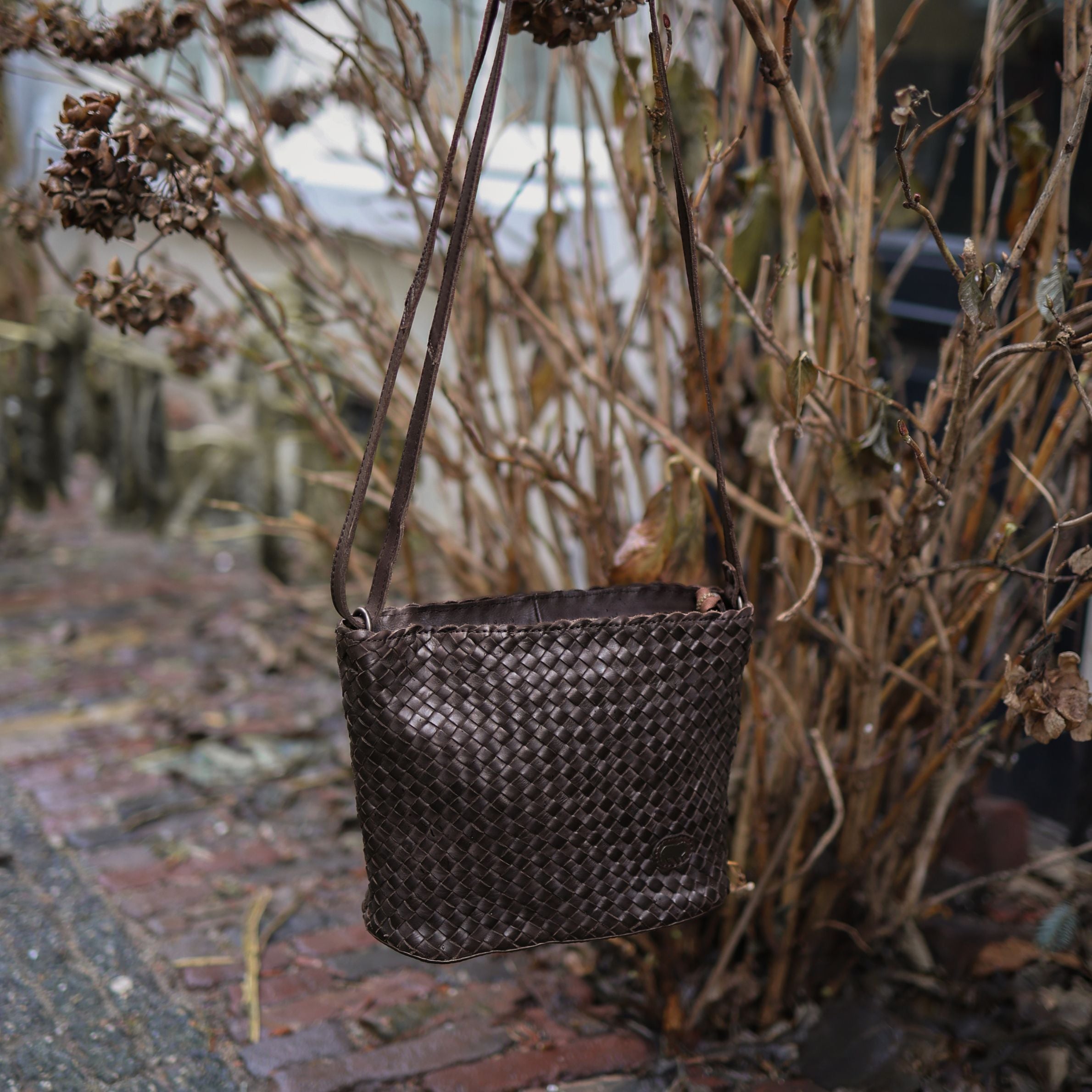 Geflochtene Umhängetasche 'Joan' Dunkelbraun