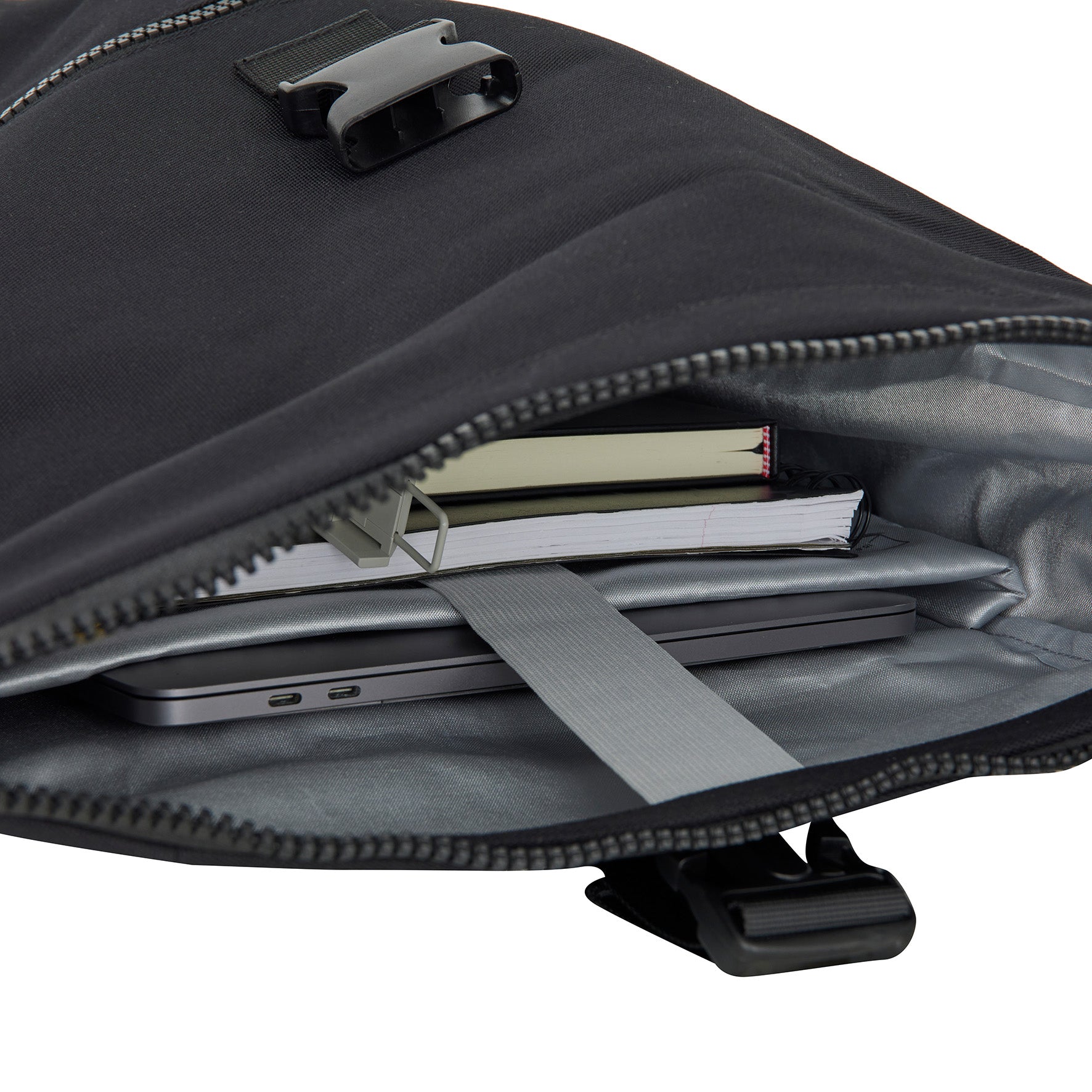 Valor Rucksack 'New York' 21L Black