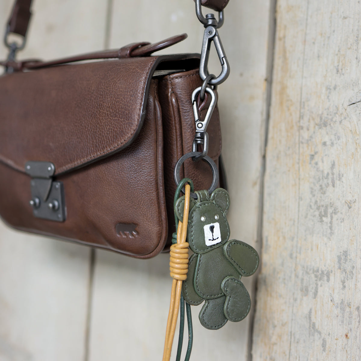 Taschenanhänger/Schlüsselanhänger 'Bärchen' grün