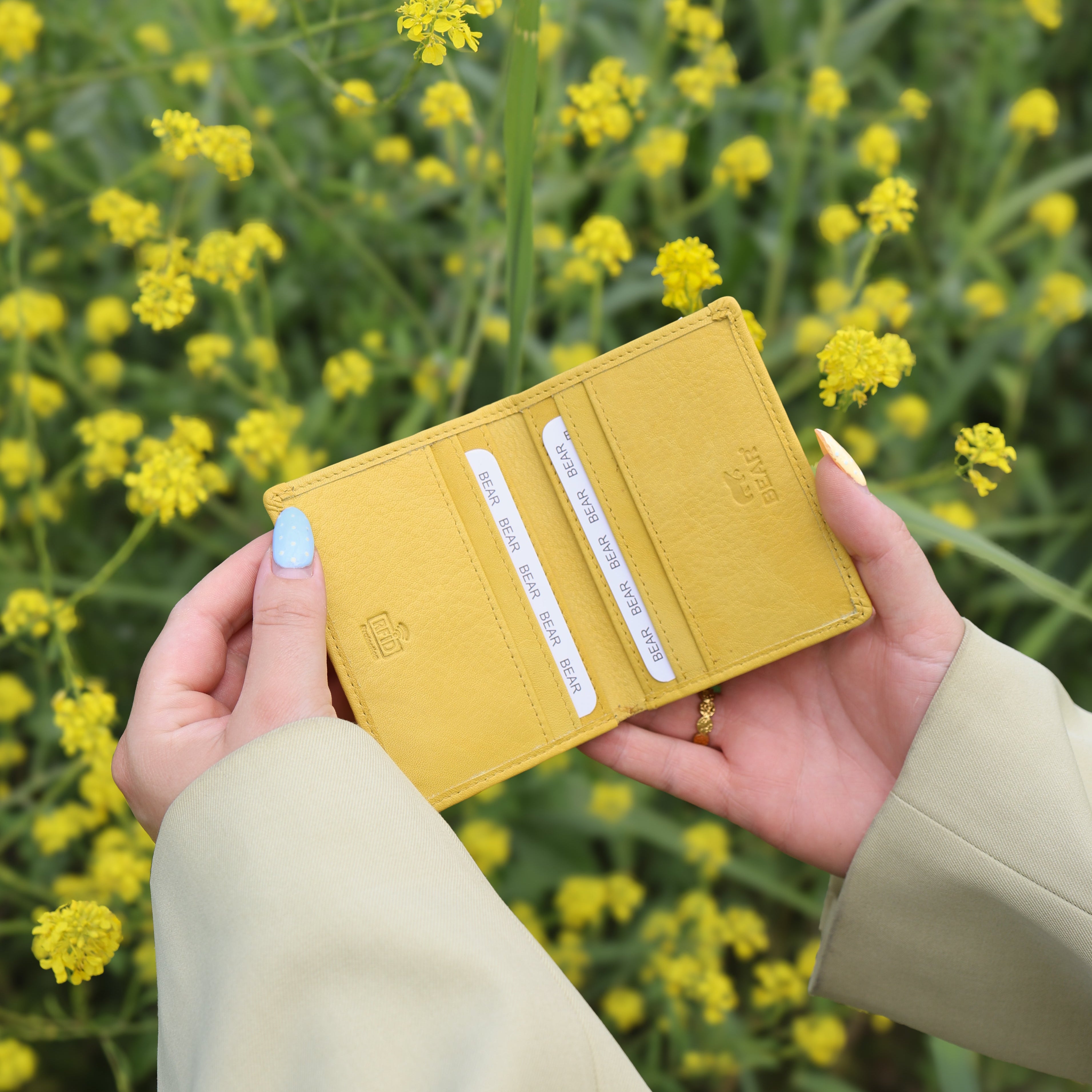 RFID Kartenhalter mit Geldscheinfach 'Cas' Butter Yellow