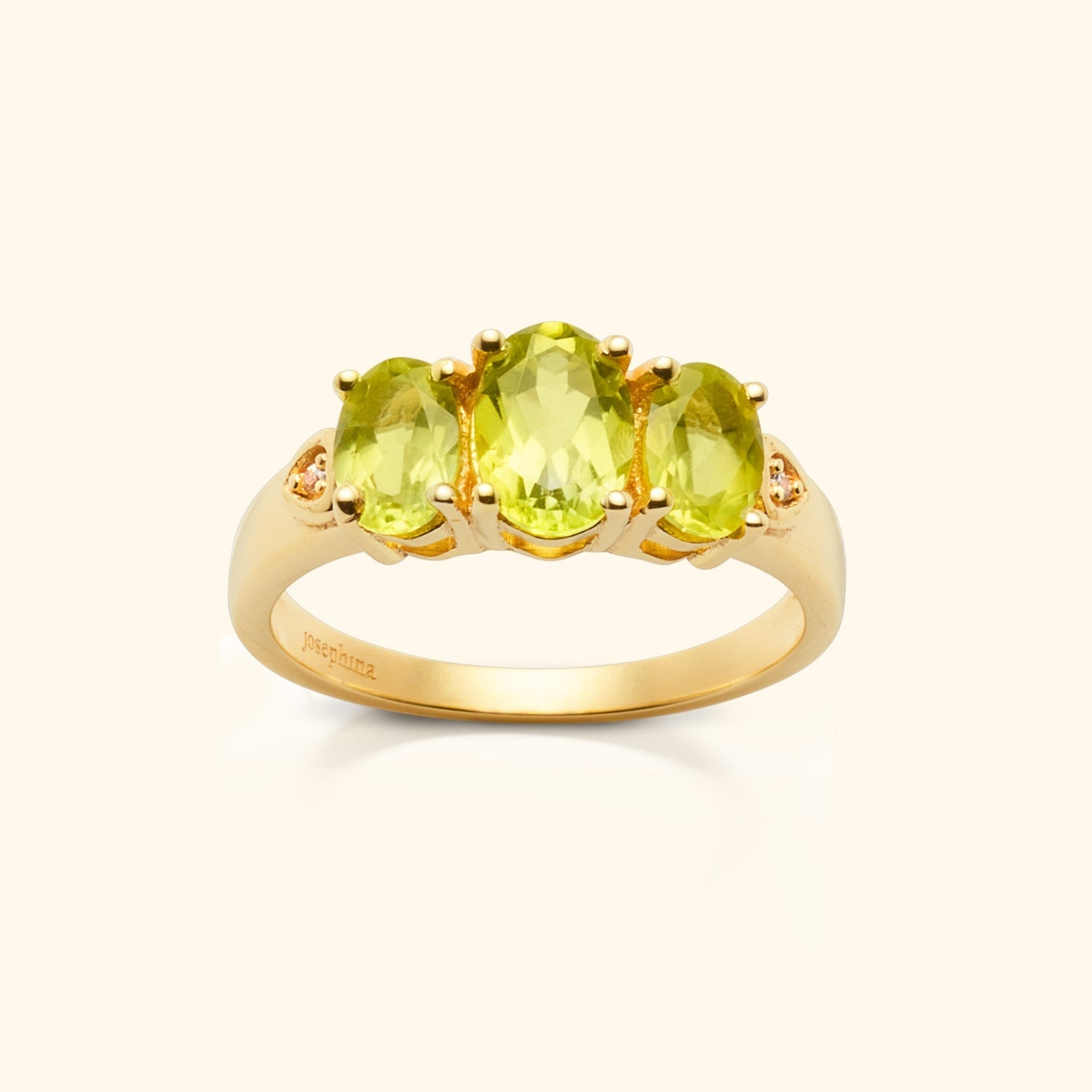 Molly Peridot-Ring