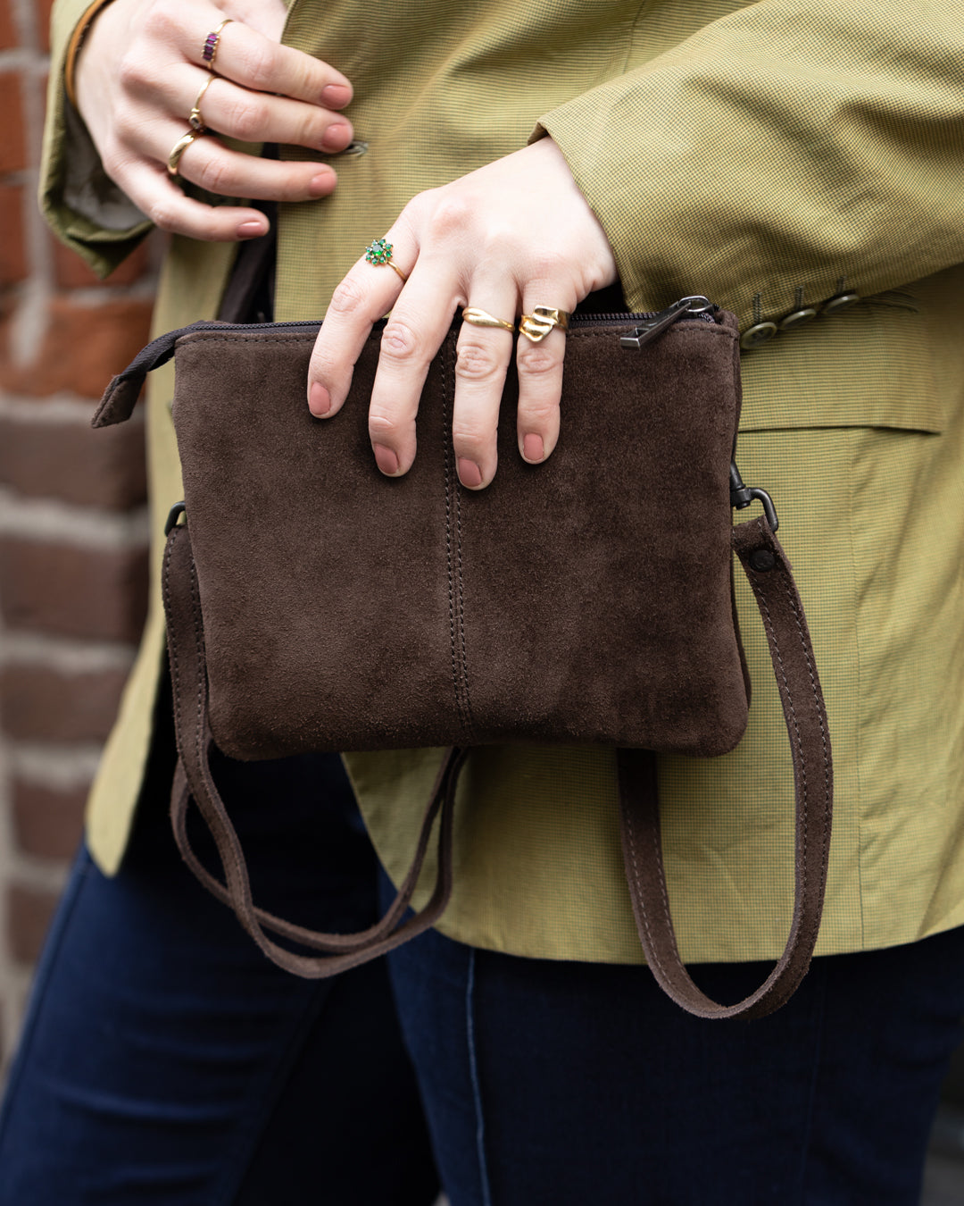 Veloursleder Schultertasche „Marthe“ Bisquit