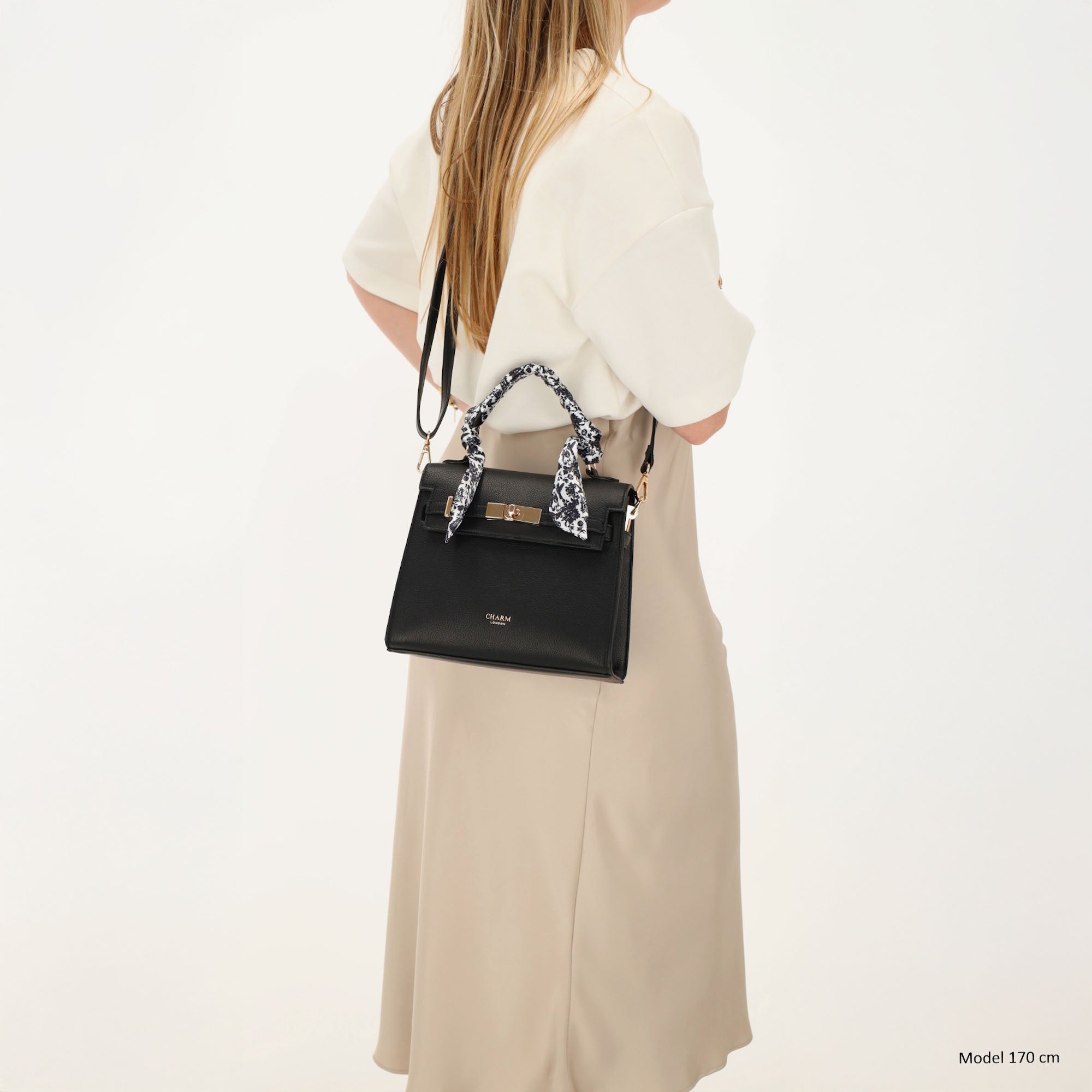 The Hamptons Handtasche Schwarz