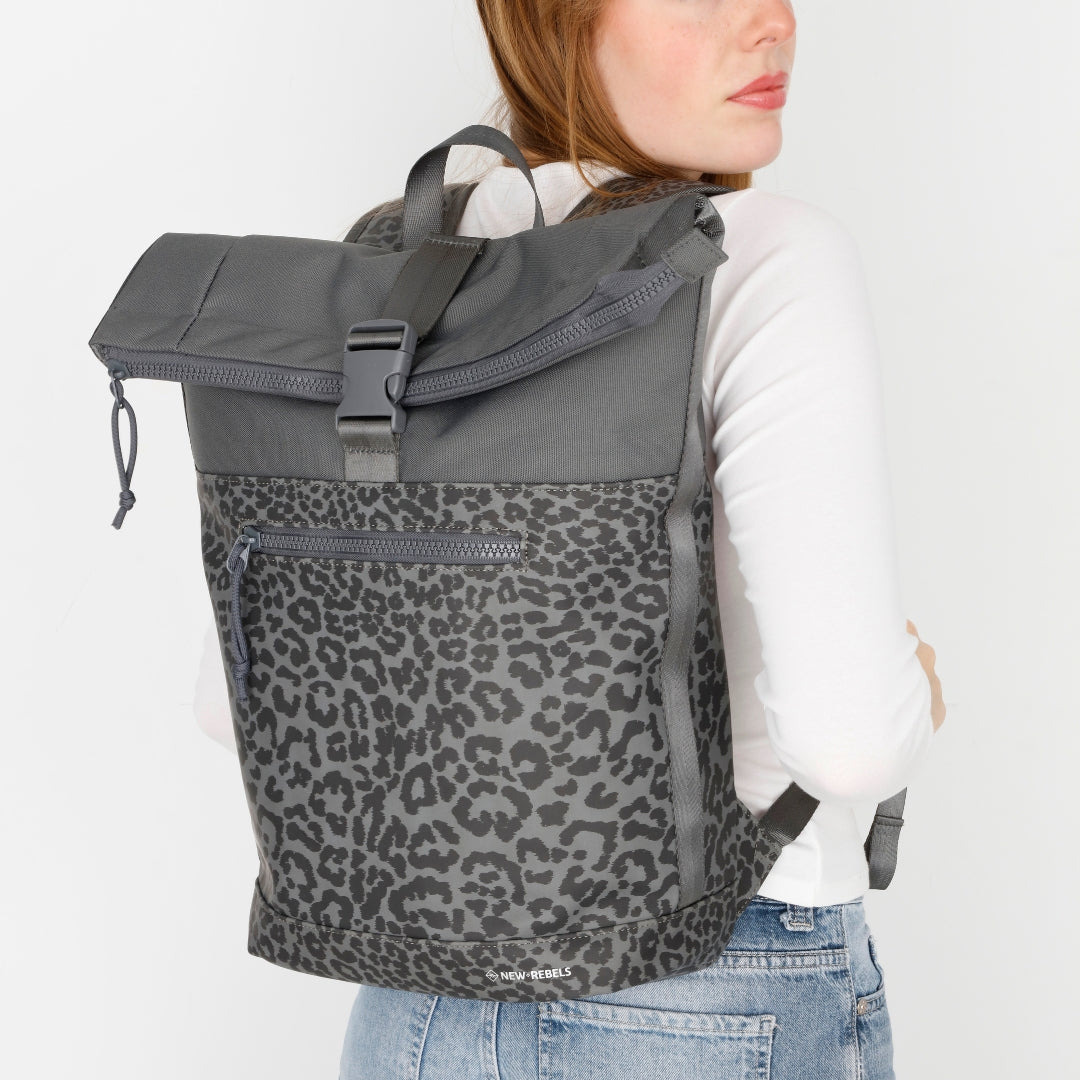 Urban Leopard - Wasserabweisender Rolltop-Rucksack 'New York' 21L Grau