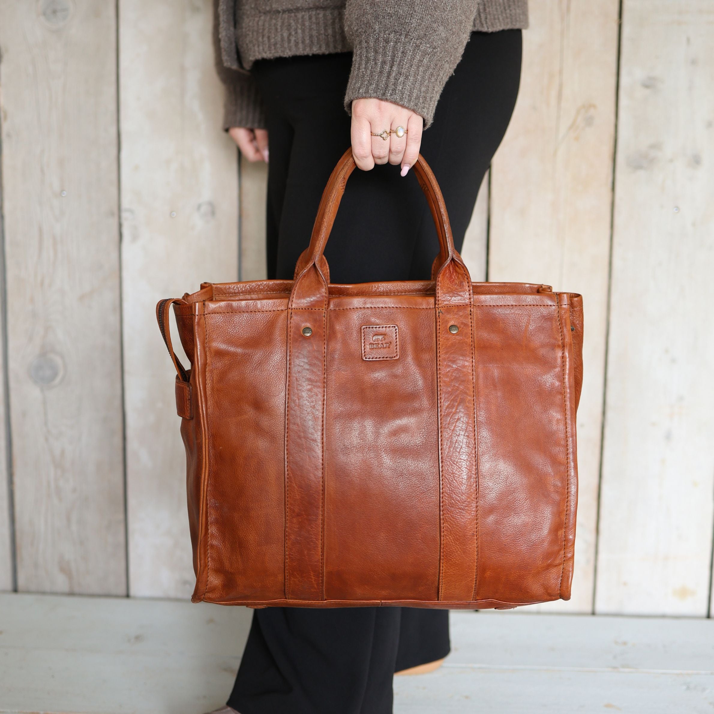 Laptoptasche/Tote Bag 15.6” 'Pepe' XL Cognac