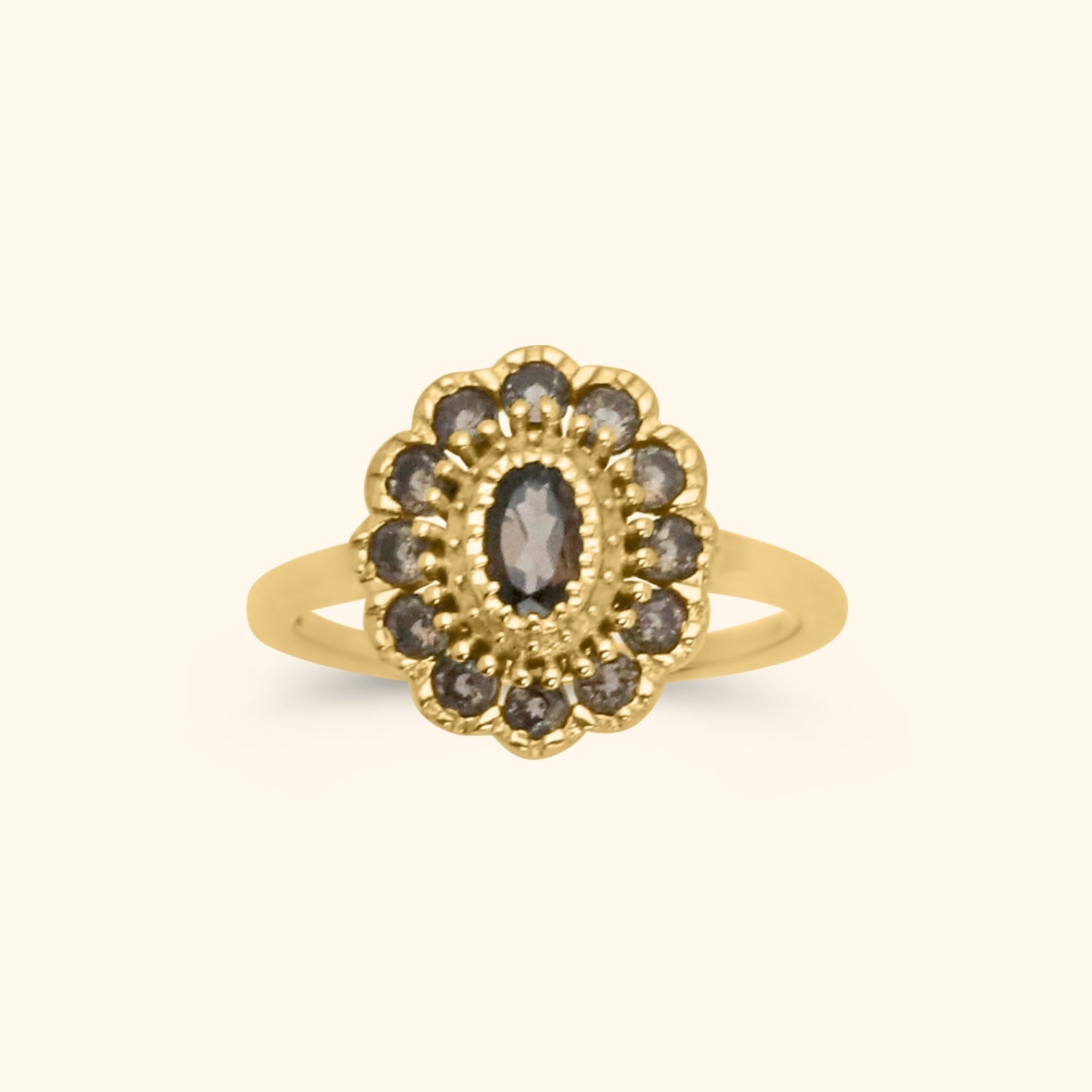 Kae Smoky Flower Ring